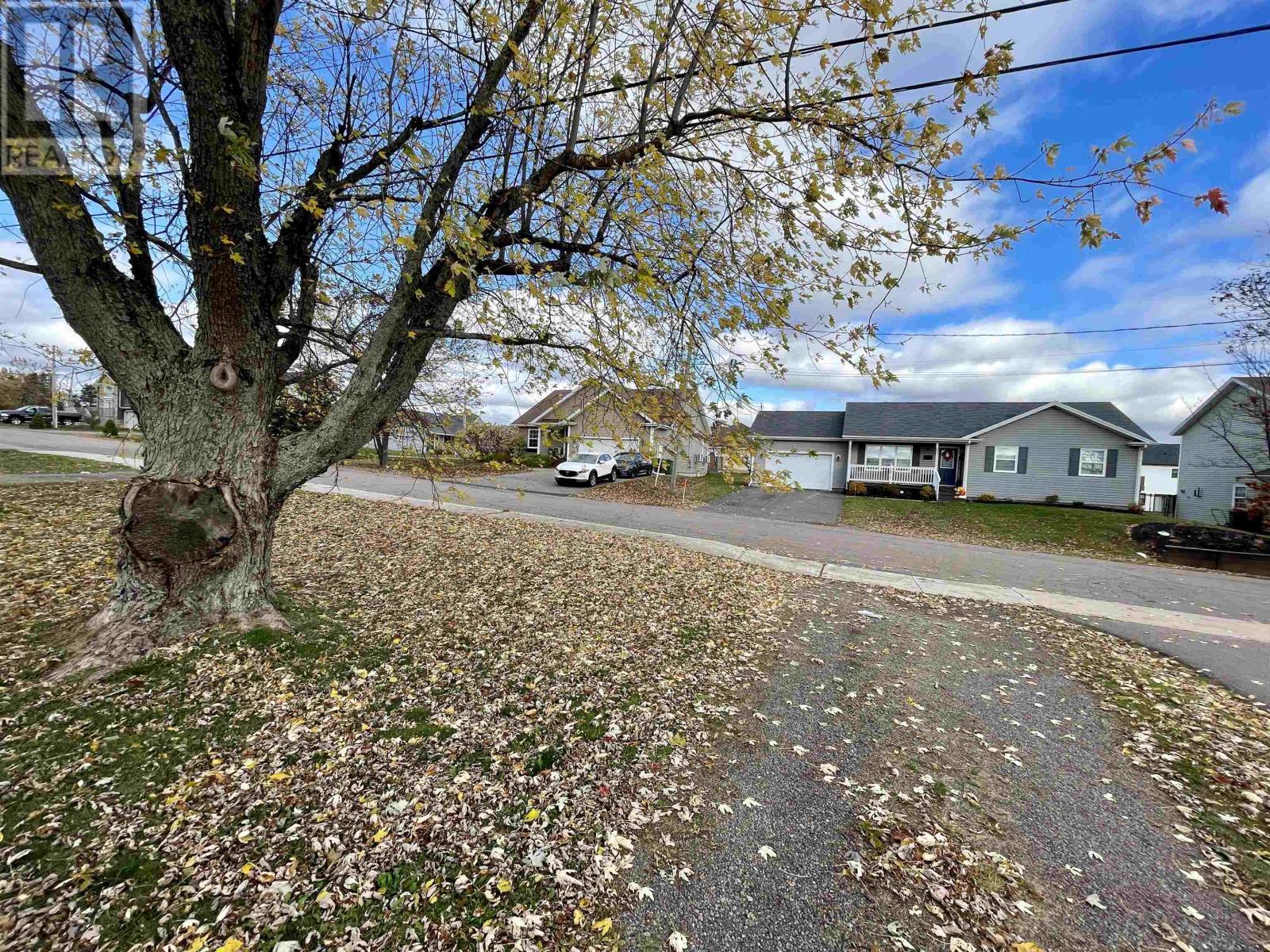 5-7 Robertson Road, East Royalty, Prince Edward Island  C1C 1K6 - Photo 14 - 202426267