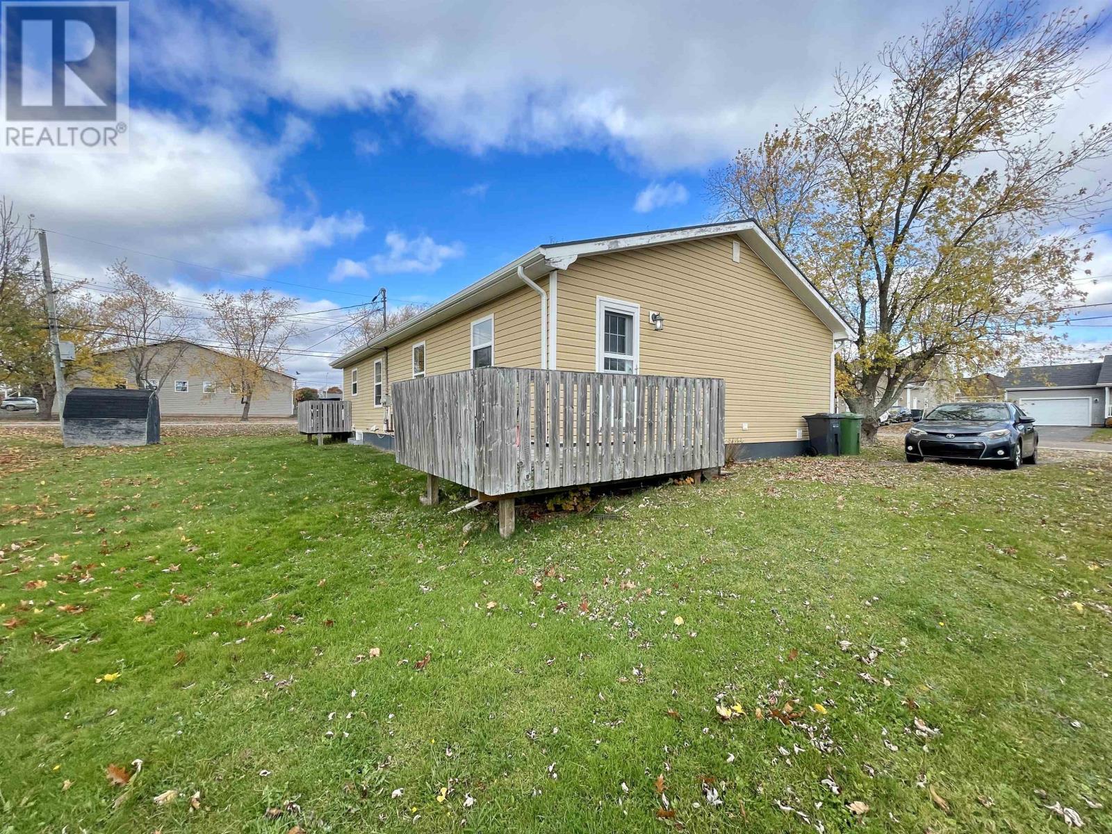 5-7 Robertson Road, East Royalty, Prince Edward Island  C1C 1K6 - Photo 4 - 202426267