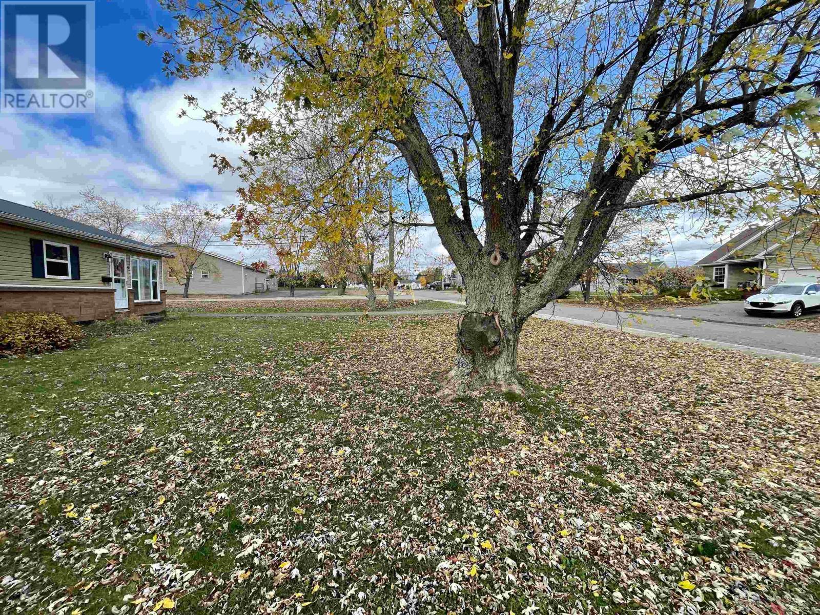 5-7 Robertson Road, East Royalty, Prince Edward Island  C1C 1K6 - Photo 5 - 202426267