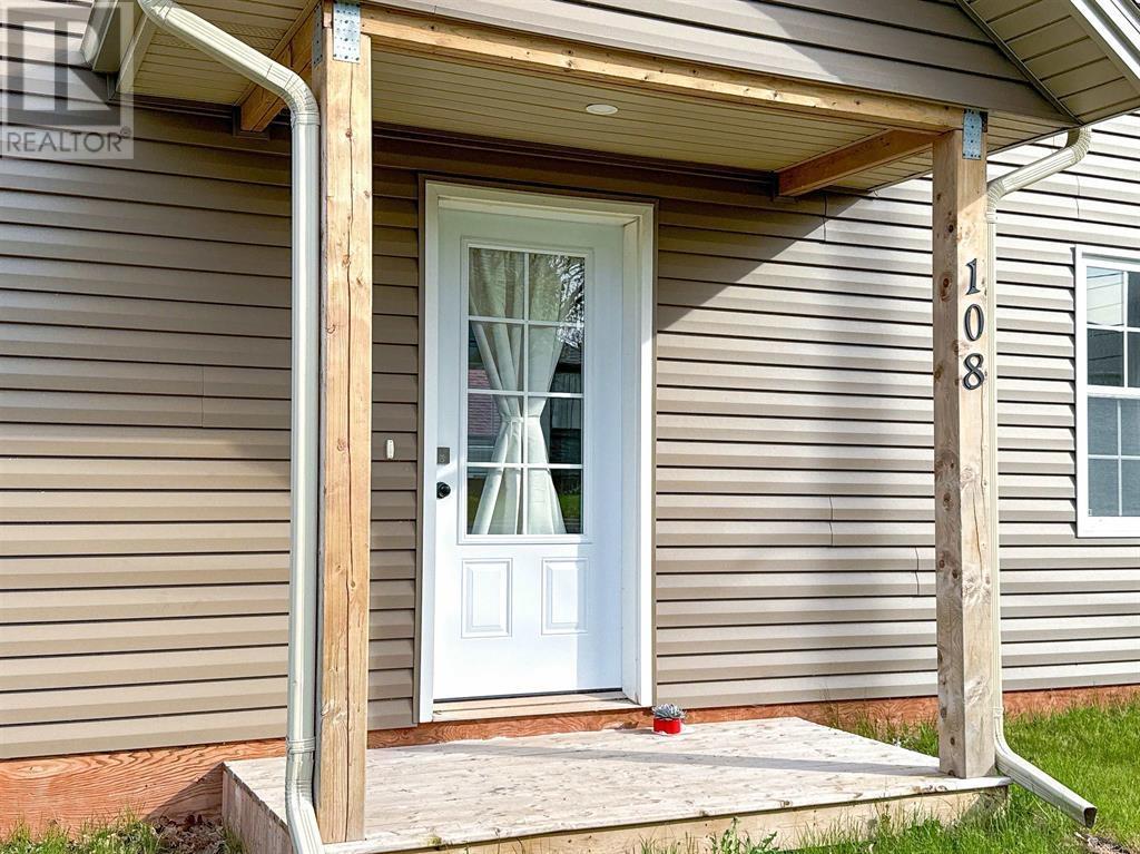 108 Mcgill Avenue, Charlottetown, Prince Edward Island  C1A 0J9 - Photo 2 - 202428323