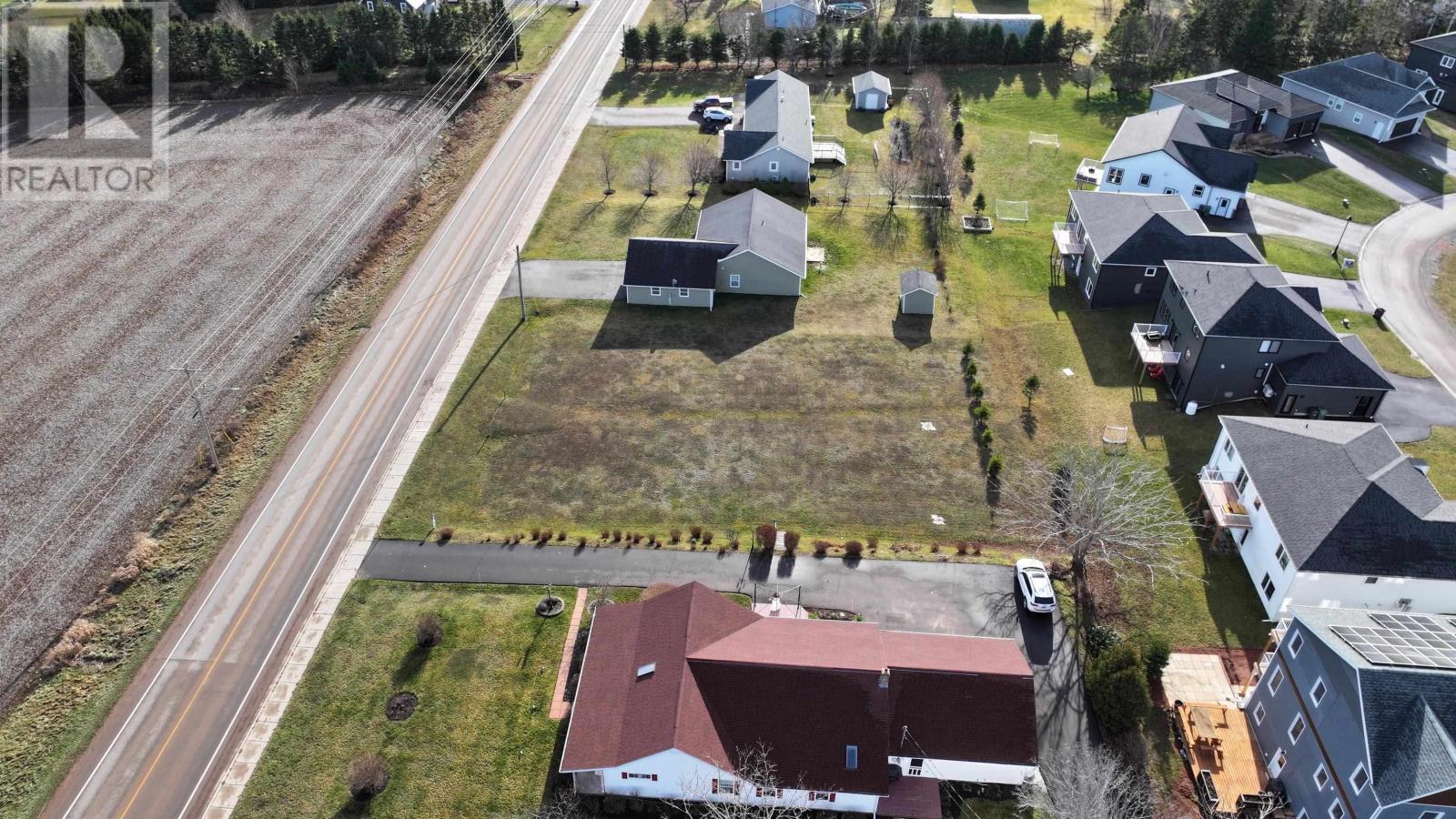 203 Kinlock Road, Stratford, Prince Edward Island  C1B 2M5 - Photo 12 - 202428463