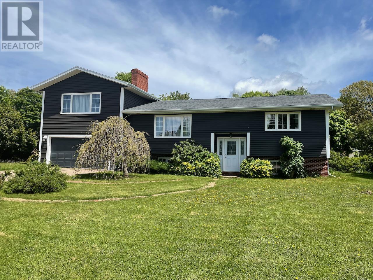 37 Chelsey Circle, Charlottetown, Prince Edward Island  C1E 1E9 - Photo 1 - 202500018