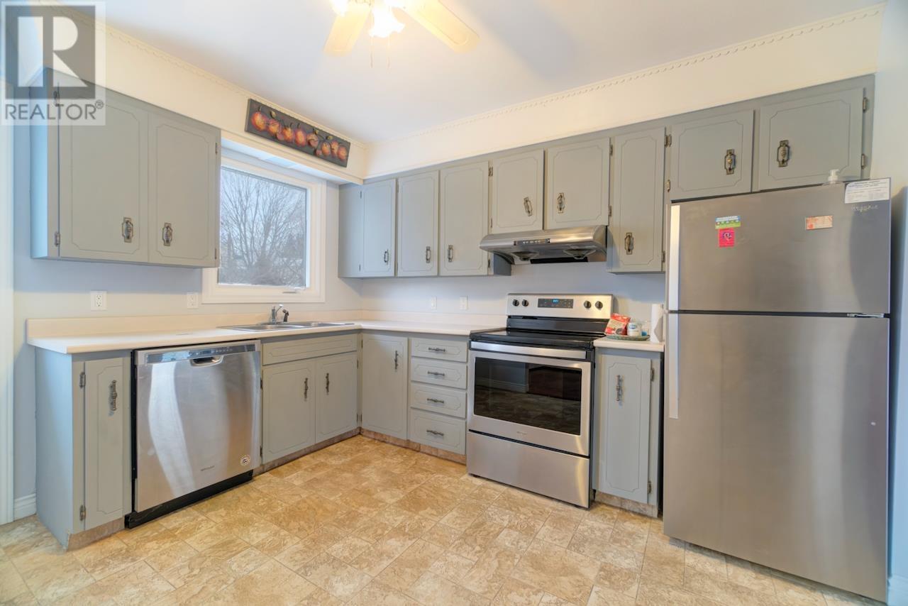 37 Chelsey Circle, Charlottetown, Prince Edward Island  C1E 1E9 - Photo 5 - 202500018