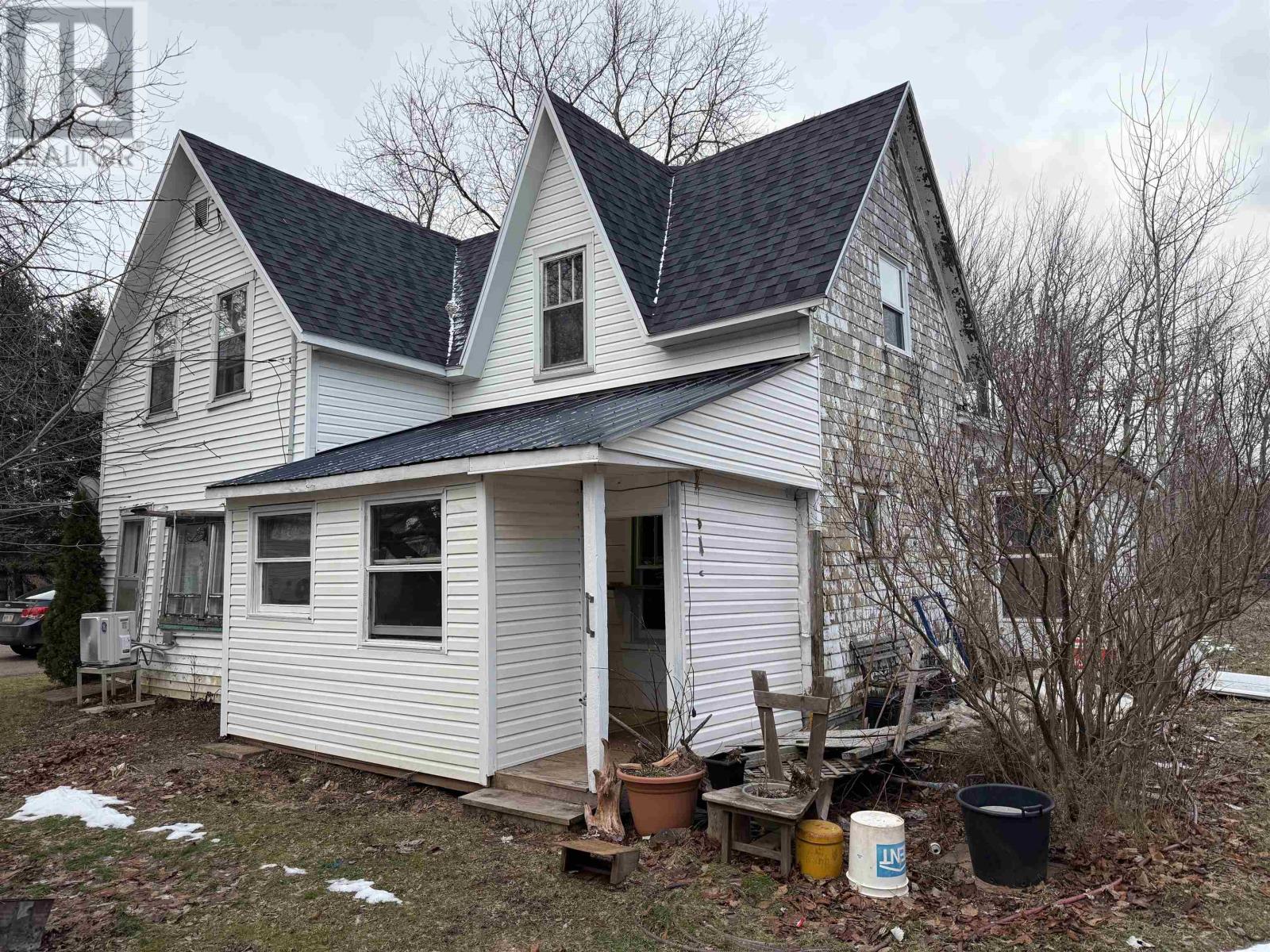 455 Main Street, O'leary, Prince Edward Island  C0B 1V0 - Photo 1 - 202500225