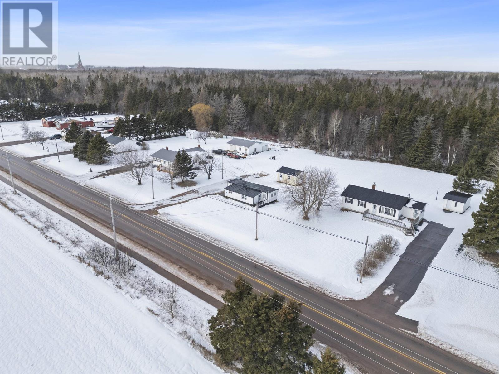 154 Dalton Avenue, Tignish, Prince Edward Island  C0B 2B0 - Photo 3 - 202500882