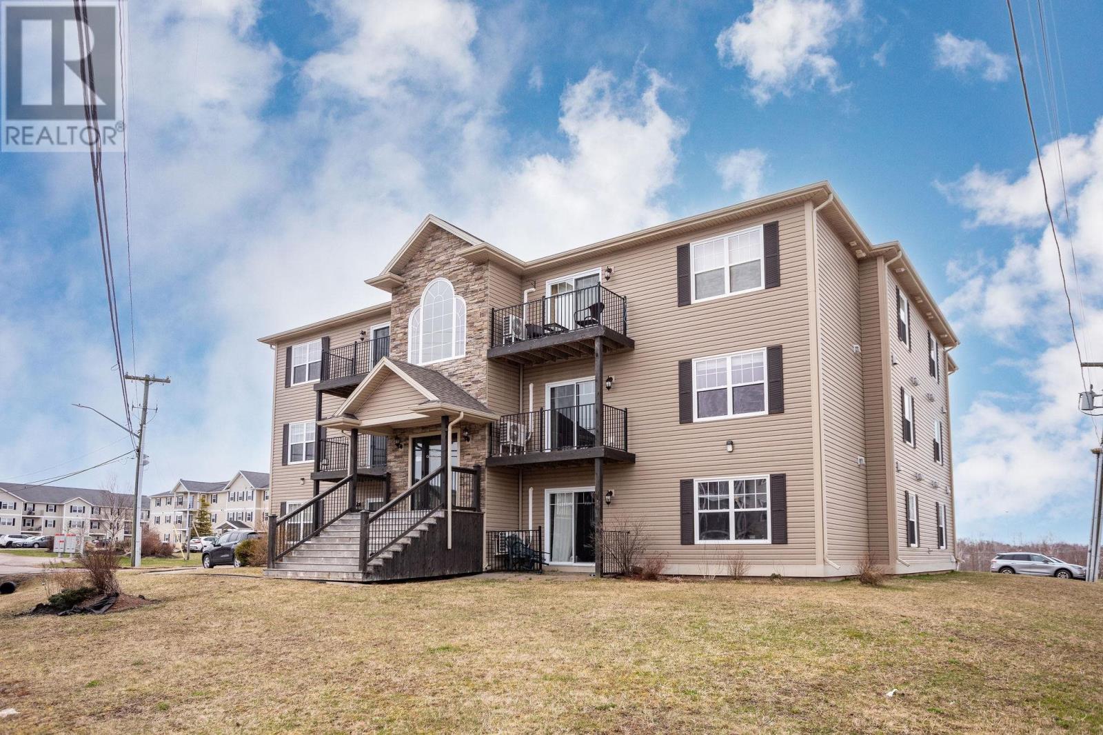 203 36 Ducks Landing, Stratford, Prince Edward Island  C1B 2X8 - Photo 2 - 202501015