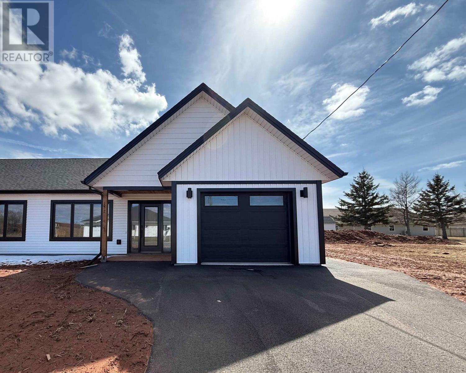 152 Key Avenue, Summerside, Prince Edward Island  C1N 6G3 - Photo 1 - 202501042