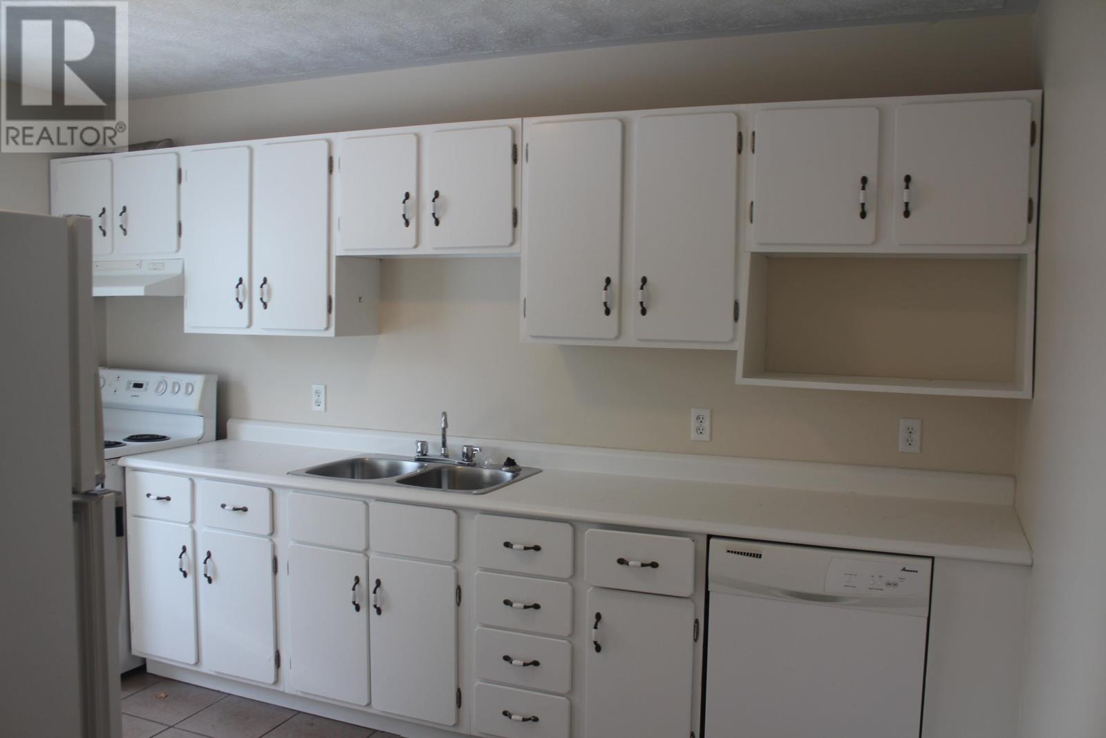 8 Belvedere Avenue, Charlottetown, Prince Edward Island  C1A 6A8 - Photo 6 - 202501160