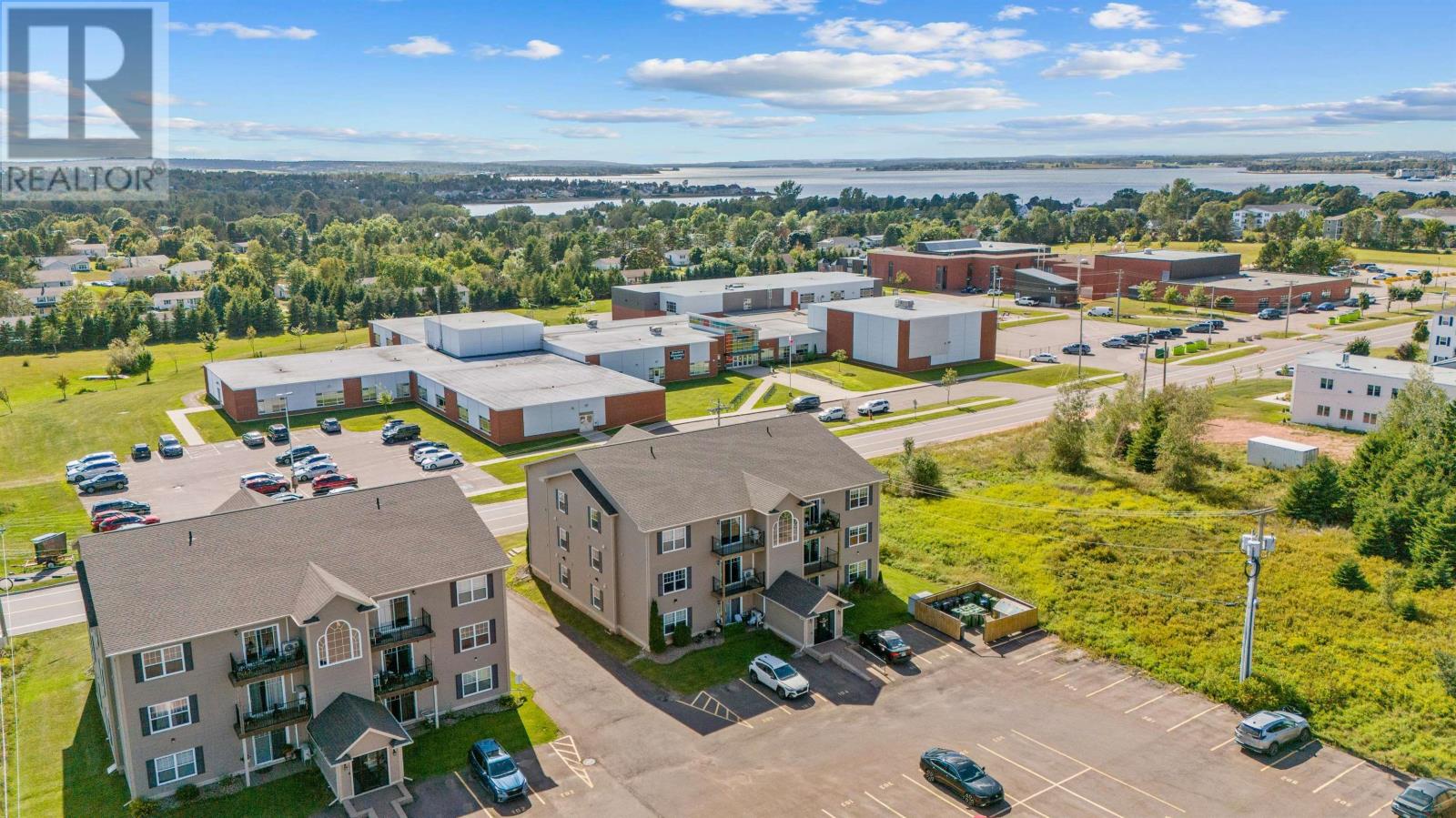 101 53 Glen Stewart Drive, Stratford, Prince Edward Island  C1B 2A8 - Photo 3 - 202502278