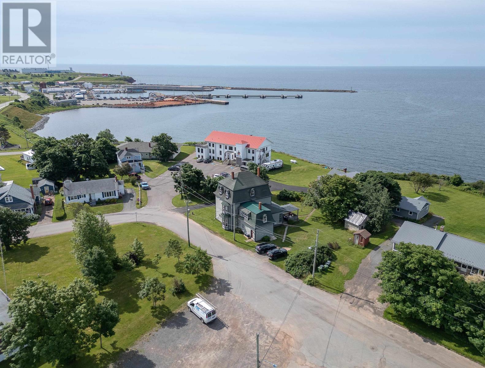 16 Washington Street, Souris, Prince Edward Island  C0A 2B0 - Photo 4 - 202503468