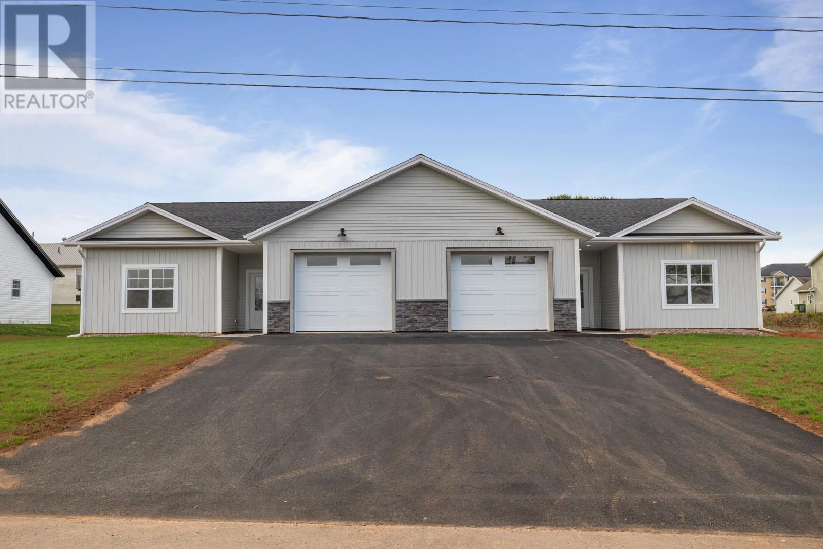 98 Smallwood Terrace, Stratford, Prince Edward Island  C1B 4L9 - Photo 1 - 202503793