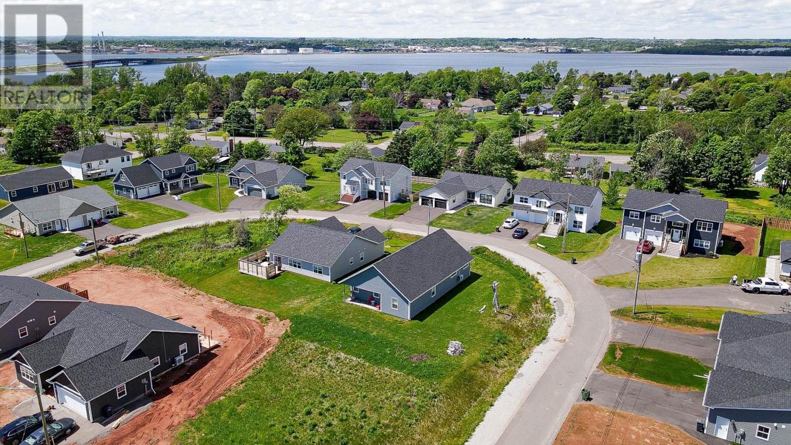 15 Captain James Crescent, Stratford, Prince Edward Island  C1B 2C4 - Photo 35 - 202504277