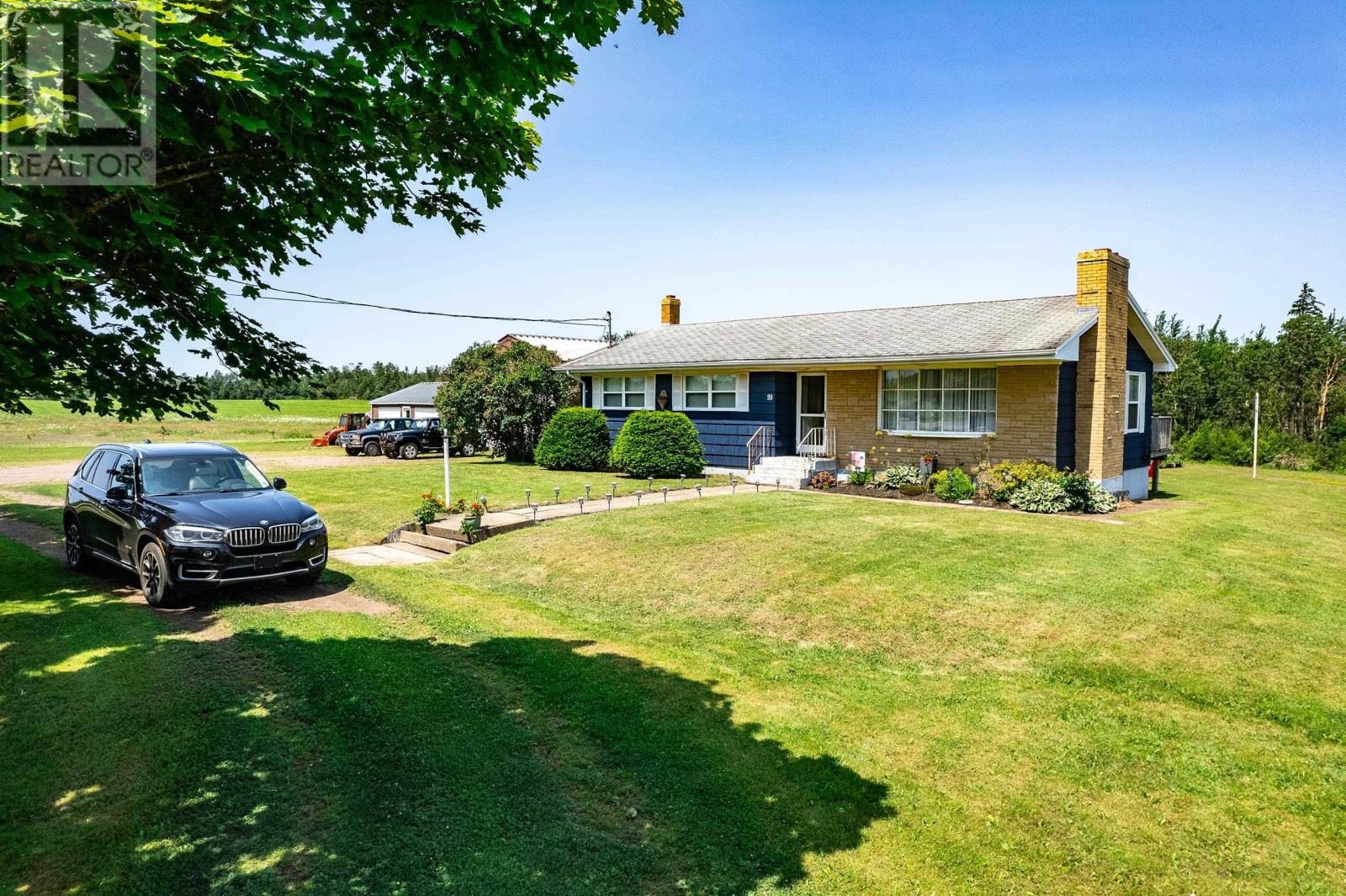 99 Kingston Road, Cornwall, Prince Edward Island  C0A 1H8 - Photo 1 - 202505092