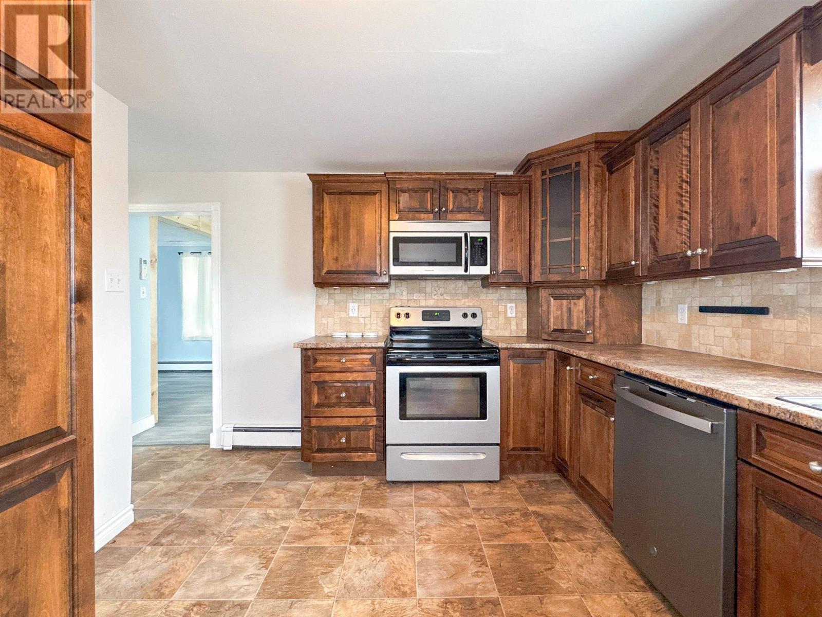 61 Bayview Drive, Summerside, Prince Edward Island  C1N 3Z9 - Photo 8 - 202505535