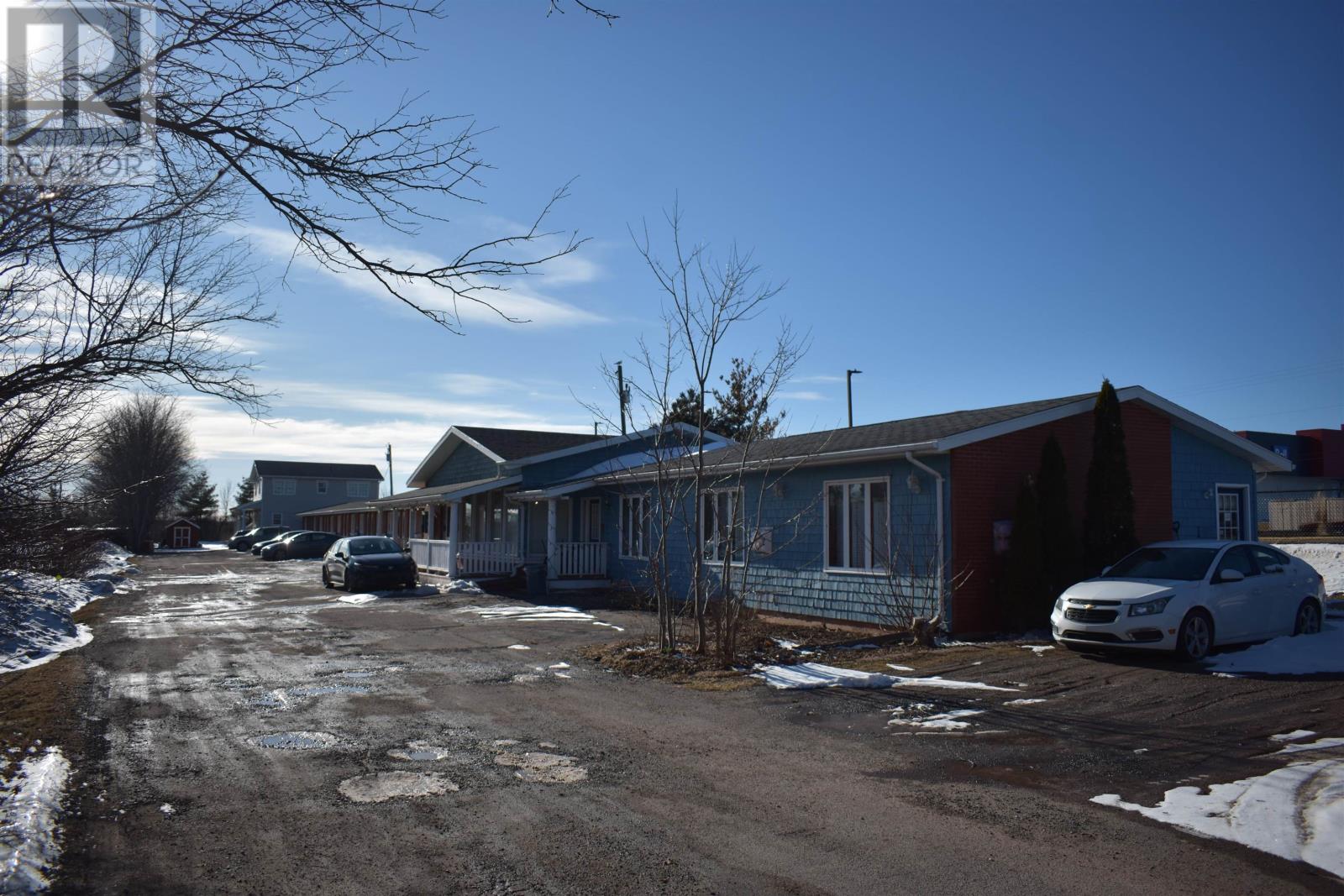 639 University Avenue, Charlottetown, Prince Edward Island  C1E 1E5 - Photo 1 - 202505909
