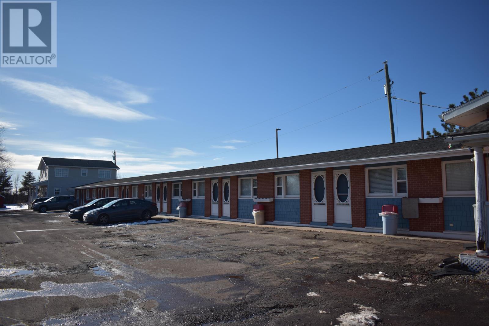 639 University Avenue, Charlottetown, Prince Edward Island  C1E 1E5 - Photo 2 - 202505909