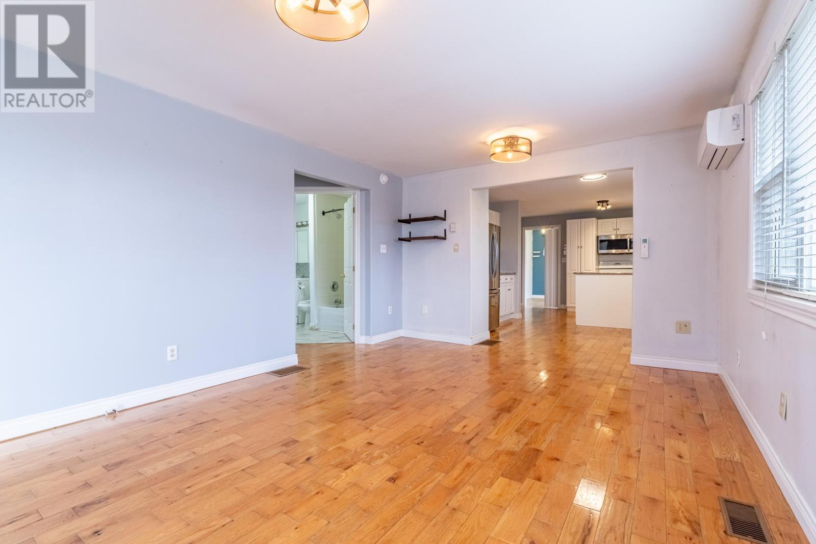 443 Malpeque Road, Charlottetown, Prince Edward Island  C1A 7J9 - Photo 4 - 202506315