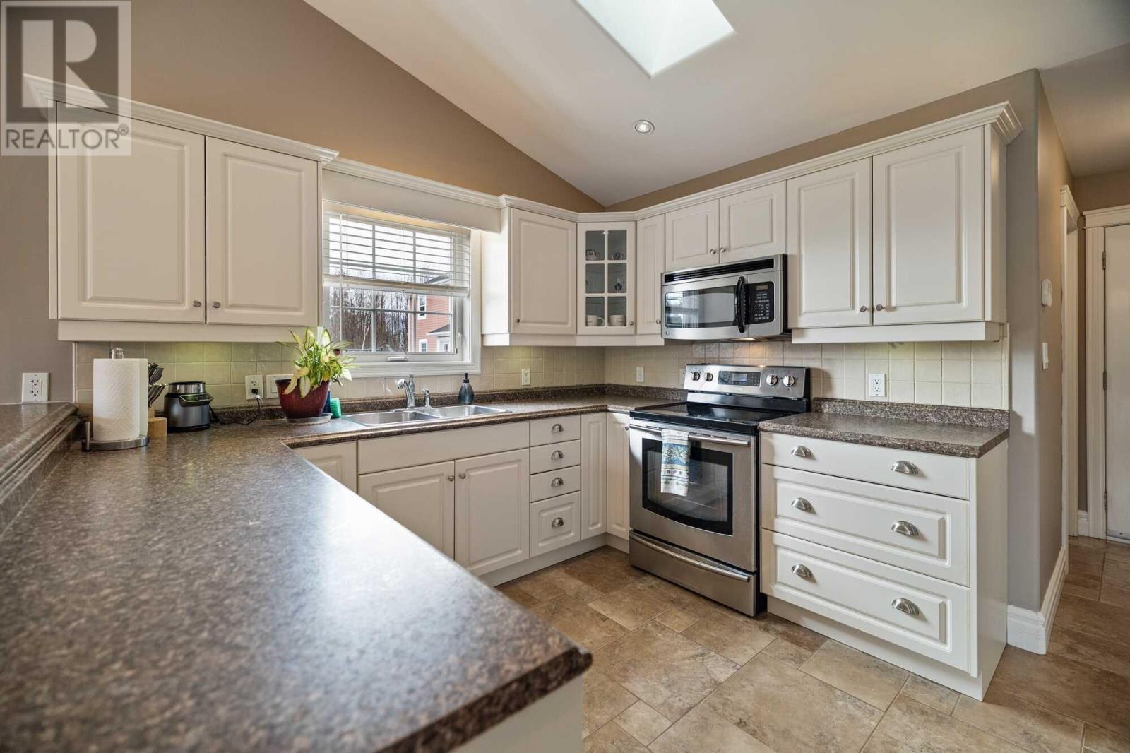 54 Waterview Drive, Cornwall, Prince Edward Island  C0A 1H4 - Photo 8 - 202506606