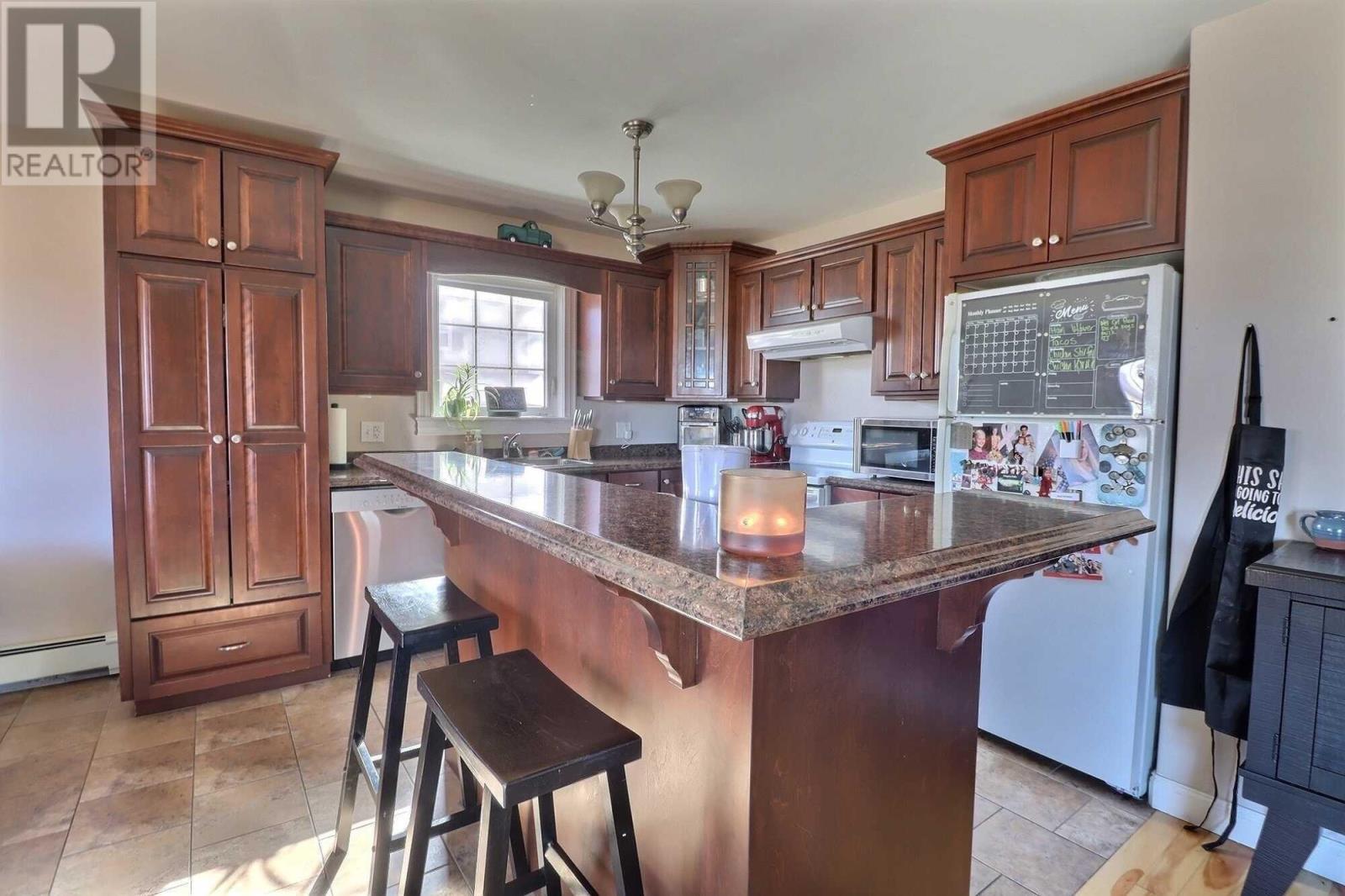 23 Livingston Crescent, Cornwall, Prince Edward Island  C0A 1H4 - Photo 3 - 202506746