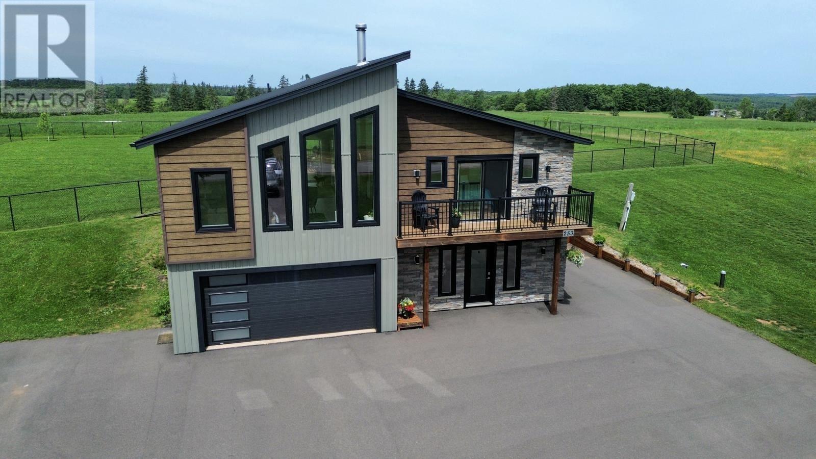 253 Darlington Road Route 226, Darlington, Prince Edward Island  C0A 1Y0 - Photo 2 - 202506830