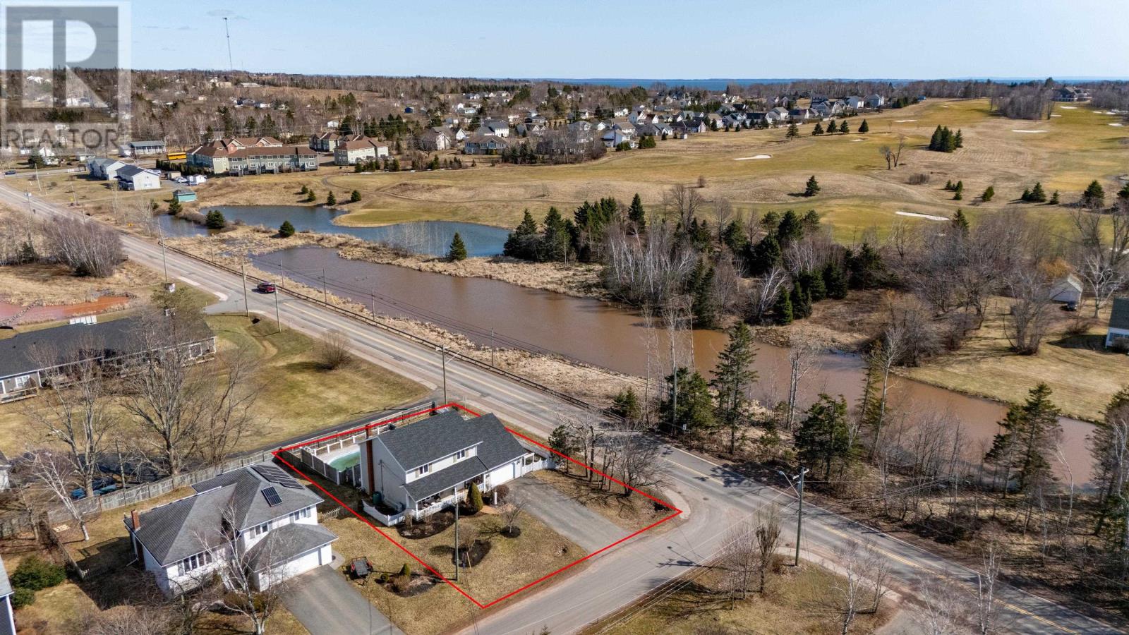 102 Greensview Drive, Stratford, Prince Edward Island  C1B 1N2 - Photo 2 - 202506876