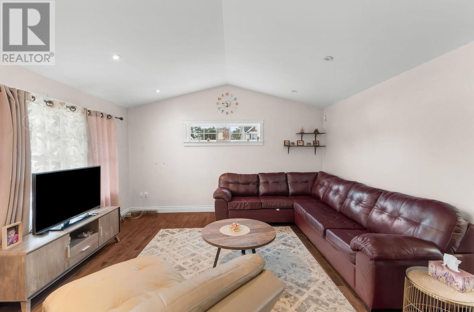 83 Parricus Mead Drive, Charlottetown, Prince Edward Island  C1E 2H4 - Photo 4 - 202507481