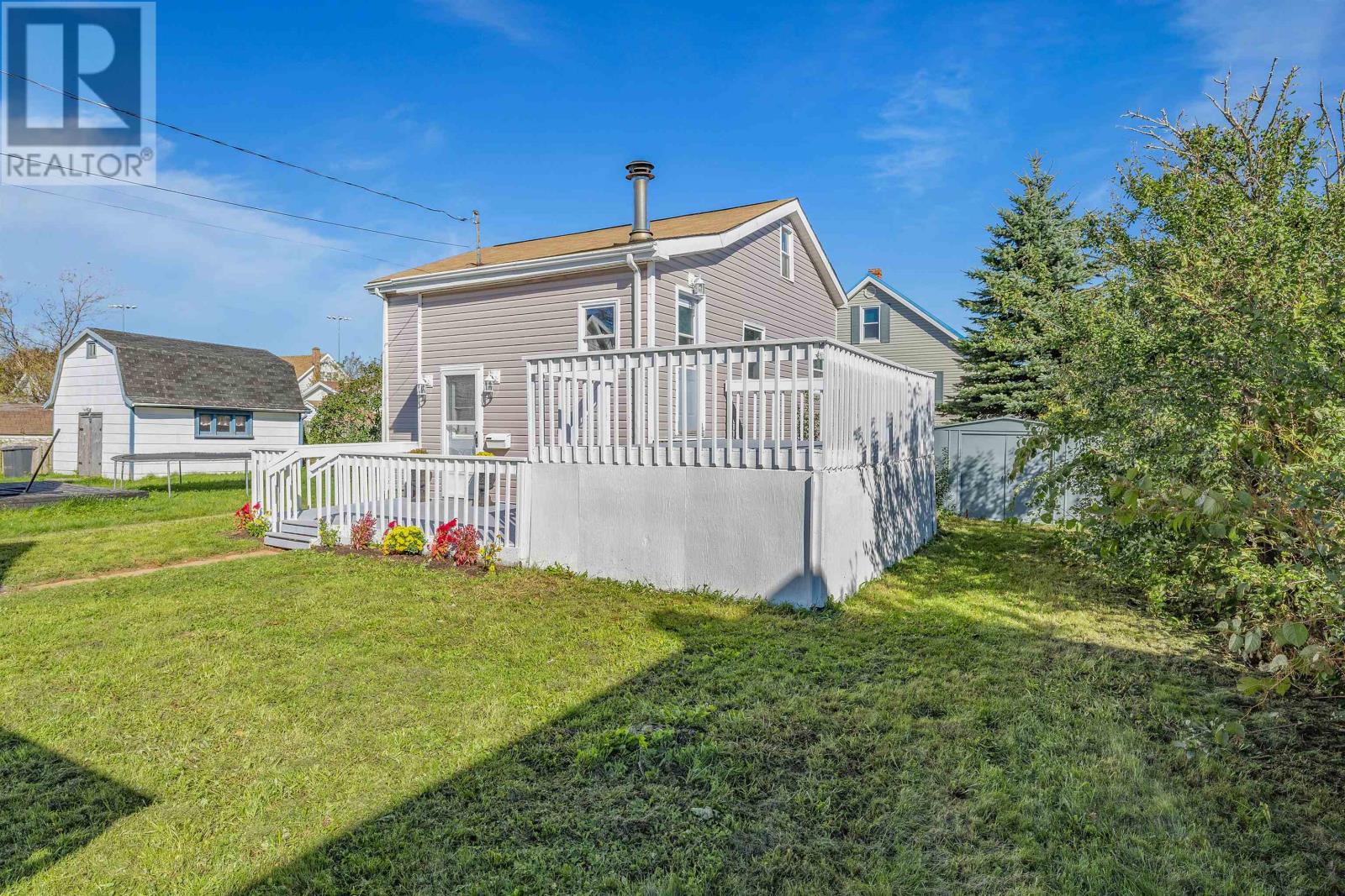 439b Notre Dame Street, Summerside, Prince Edward Island  C1N 1S8 - Photo 2 - 202507523