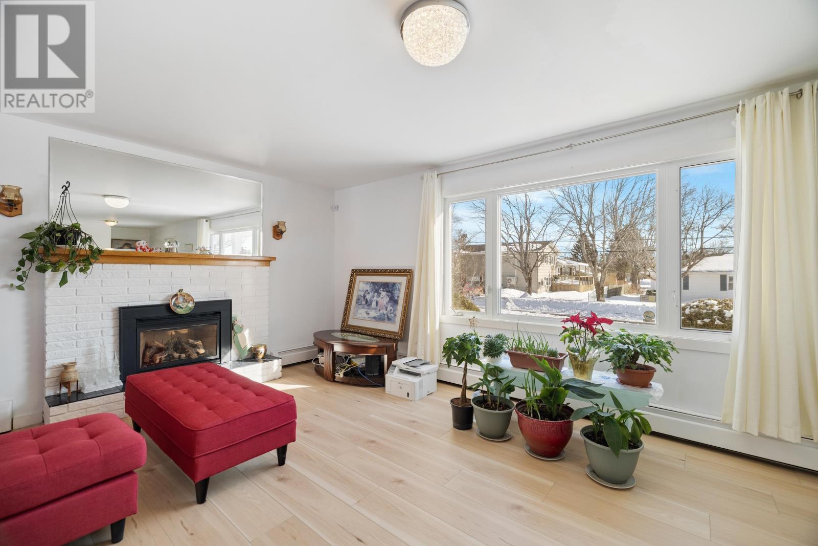 23 Woodbine St, Charlottetown, Prince Edward Island  C1A 2X8 - Photo 7 - 202508013