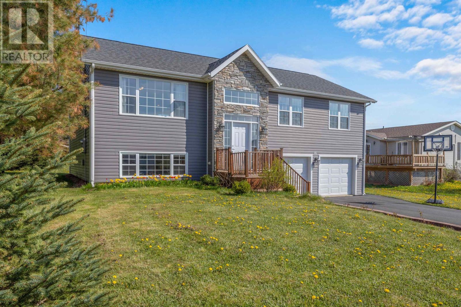 66 Mackinley Crescent, Cornwall, Prince Edward Island  C0A 1H8 - Photo 1 - 202508234
