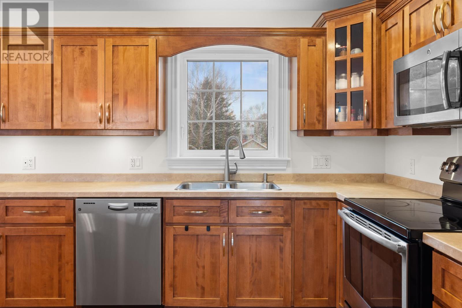 66 Mackinley Crescent, Cornwall, Prince Edward Island  C0A 1H8 - Photo 4 - 202508234