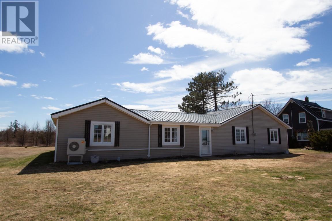 2685 Route 11, Miscouche, Prince Edward Island  C0B 1T0 - Photo 1 - 202508355