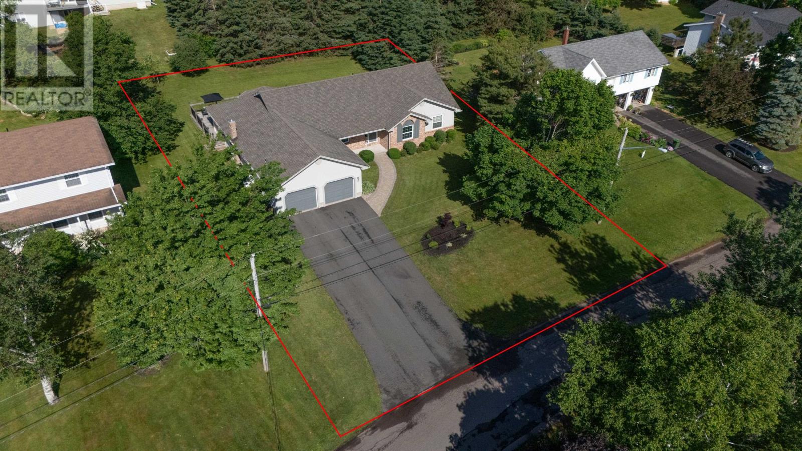 77 Parkside Drive, Charlottetown, Prince Edward Island  C1E 1M8 - Photo 4 - 202508397