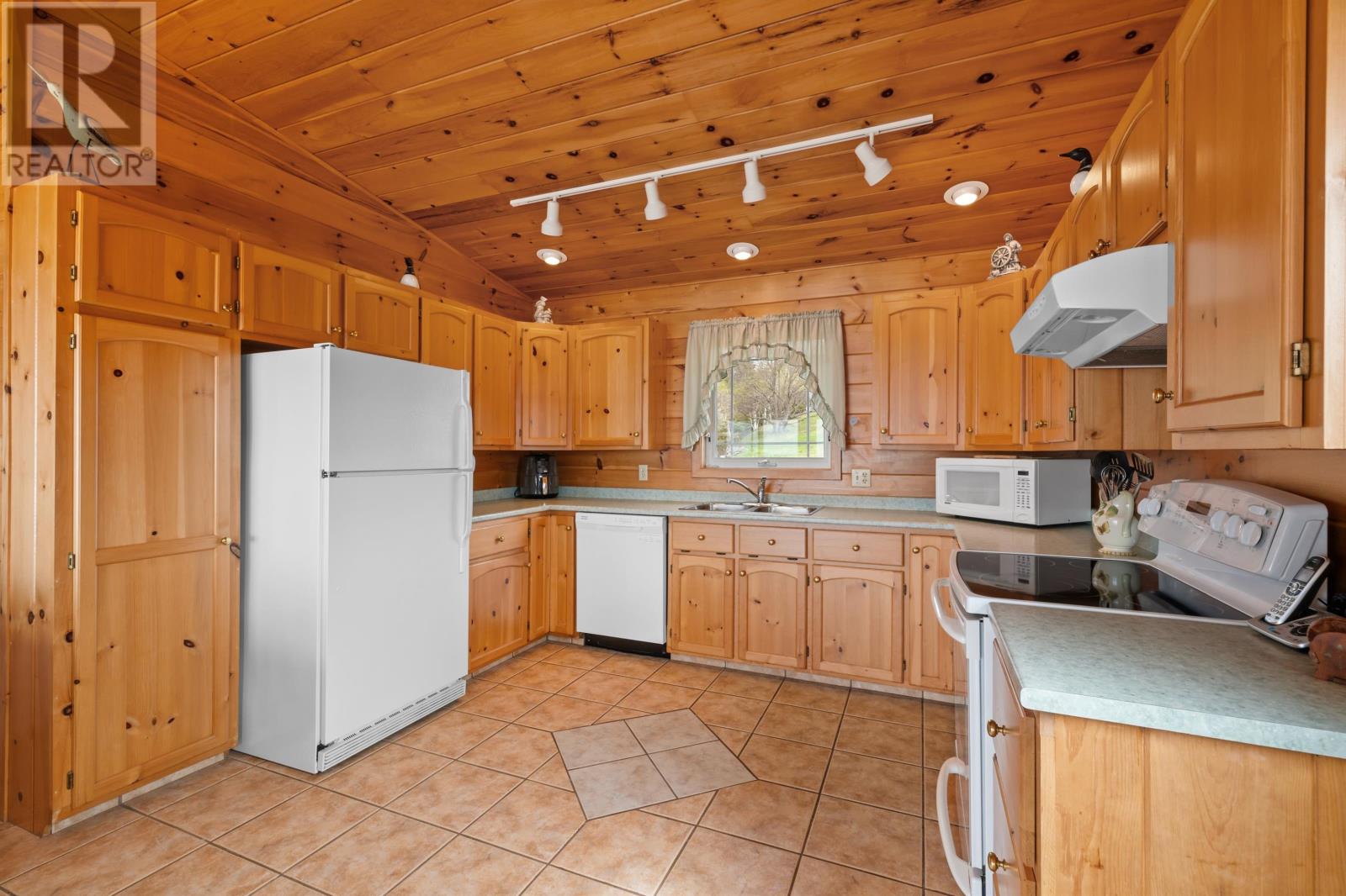 19 Kelly Drive, Cumberland, Prince Edward Island  C0A 1H2 - Photo 11 - 202508721
