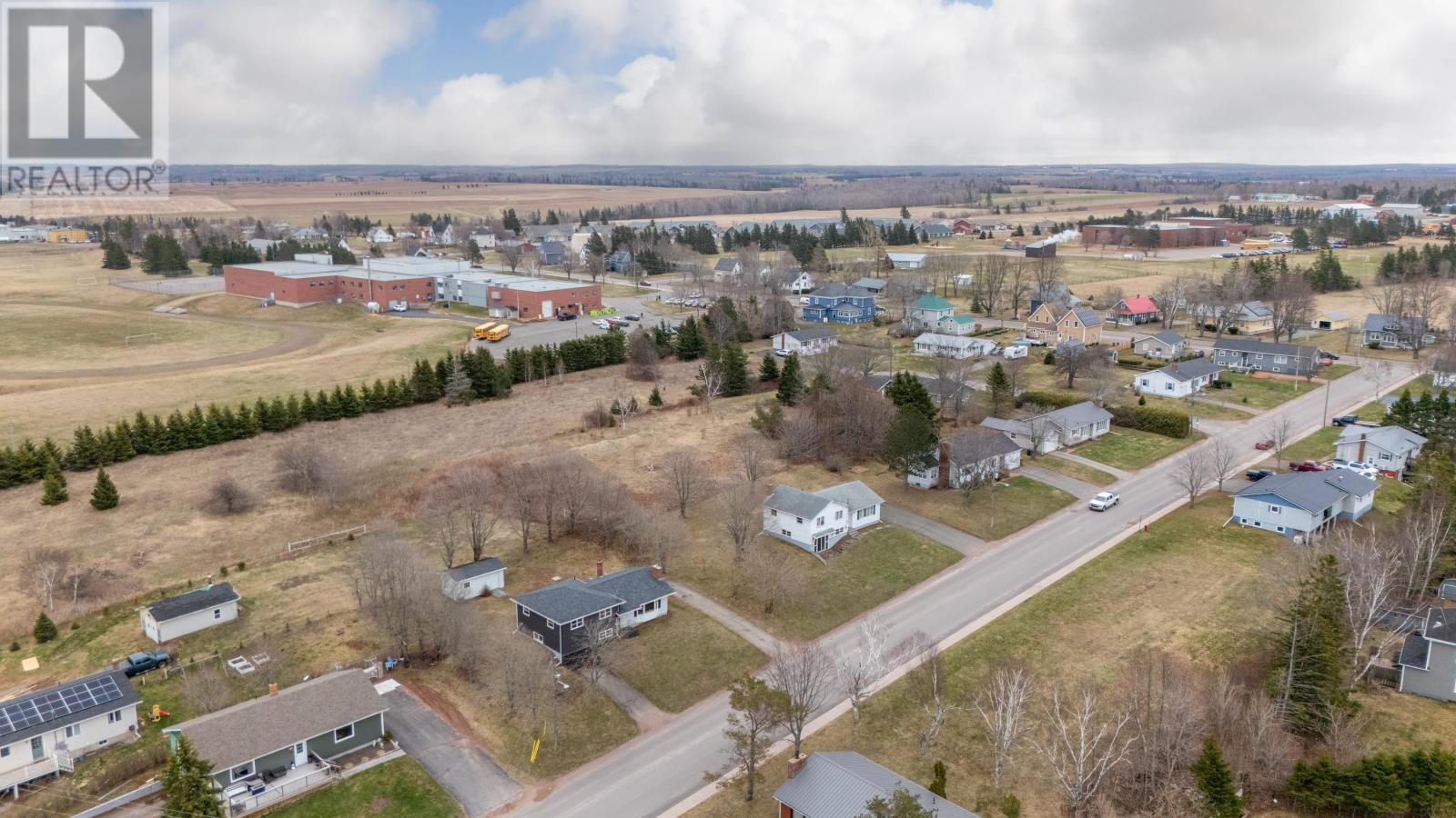 9 Davison Street, Kensington, Prince Edward Island  C0B 1M0 - Photo 3 - 202508861