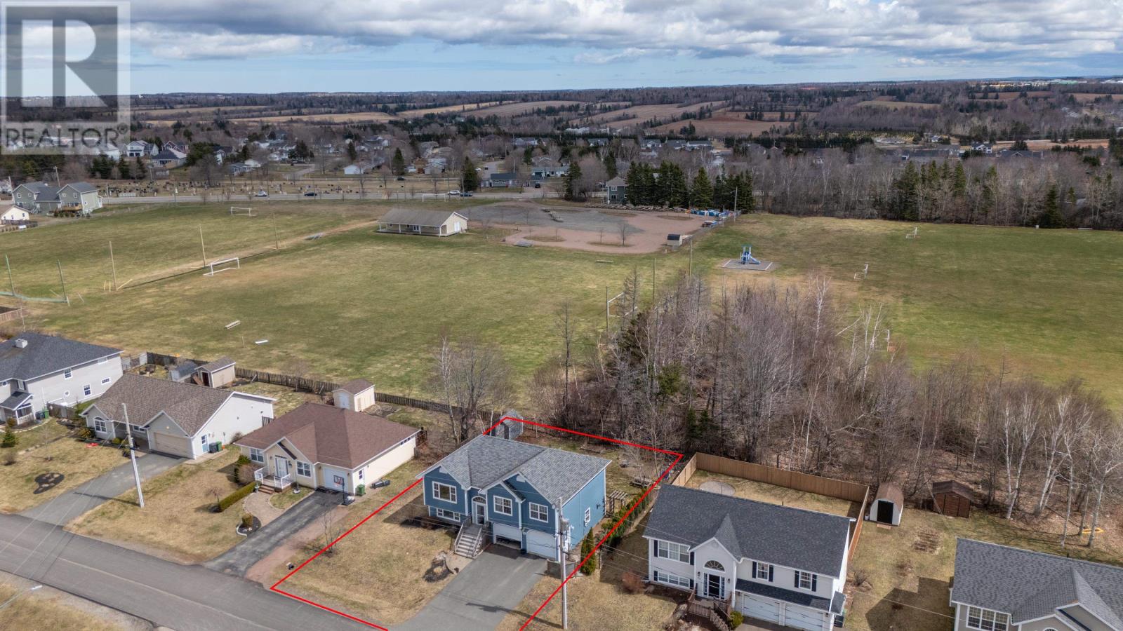 41 Parkway Drive, West Royalty, Prince Edward Island  C1E 2M3 - Photo 2 - 202508907
