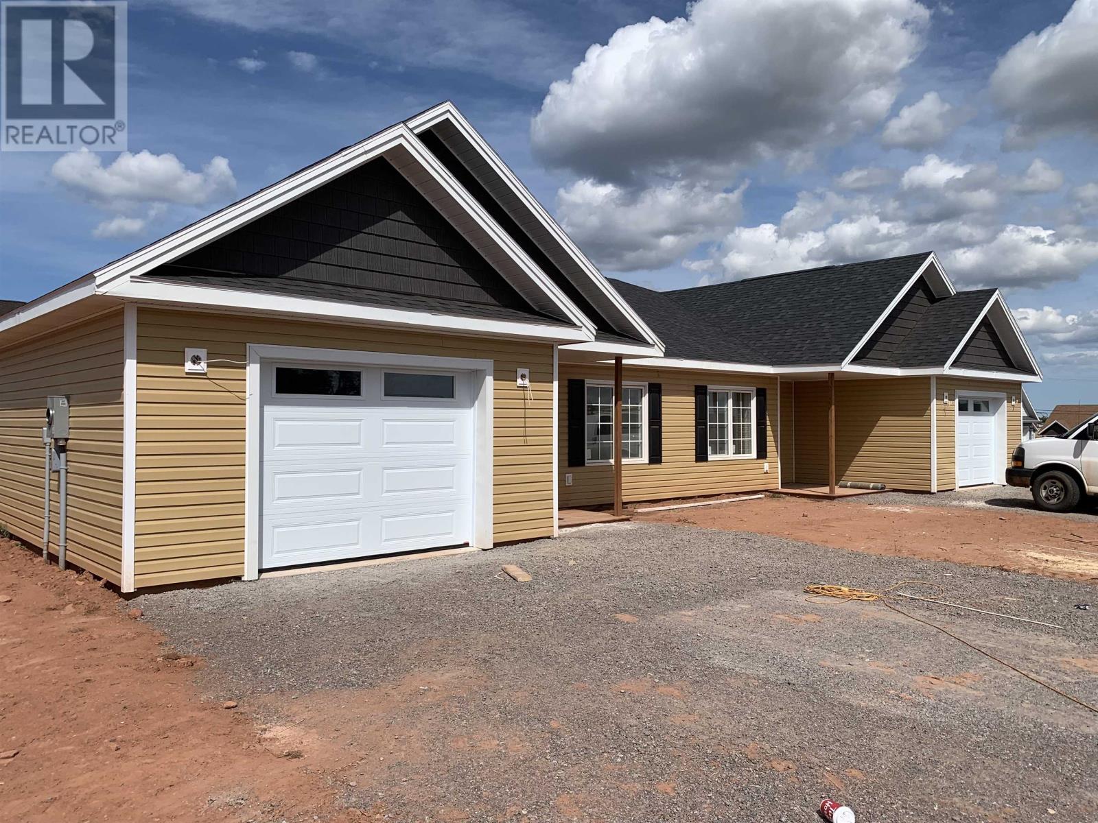 27 Loggie Drive, Summerside, Prince Edward Island  C1N 0N9 - Photo 3 - 202509234
