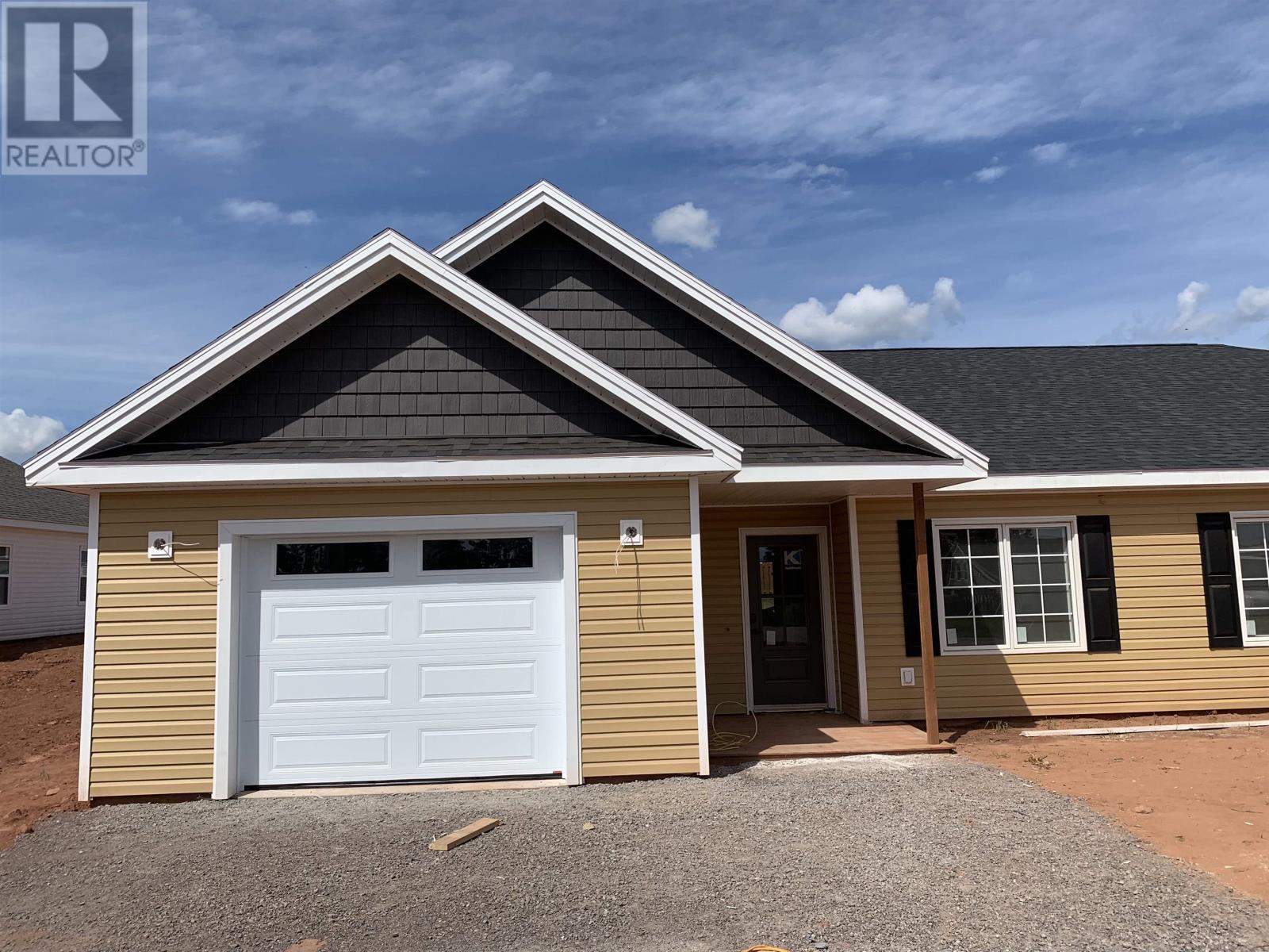 27 Loggie Drive, Summerside, Prince Edward Island  C1N 0N9 - Photo 4 - 202509234