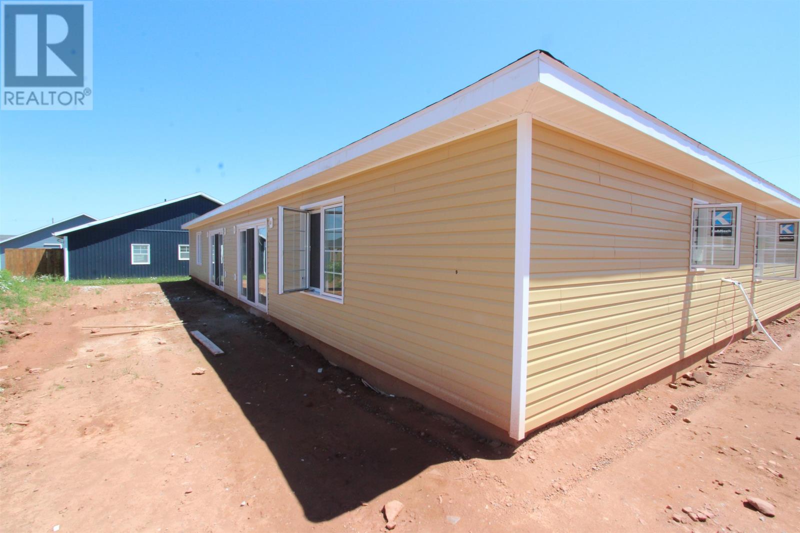 27 Loggie Drive, Summerside, Prince Edward Island  C1N 0N9 - Photo 5 - 202509234