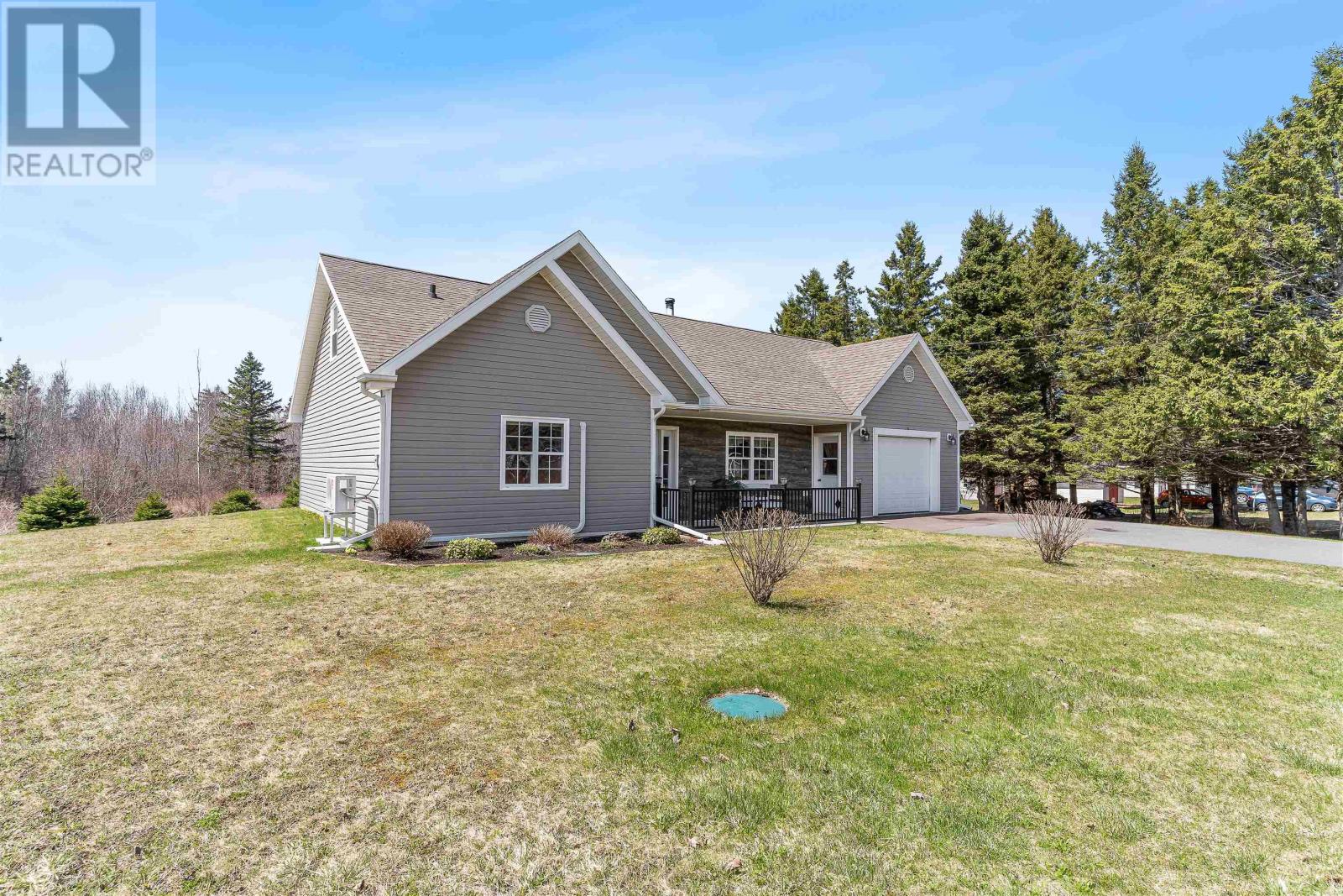 215 Higgins Road, Urbainville, Prince Edward Island  C0B 2E0 - Photo 3 - 202509660
