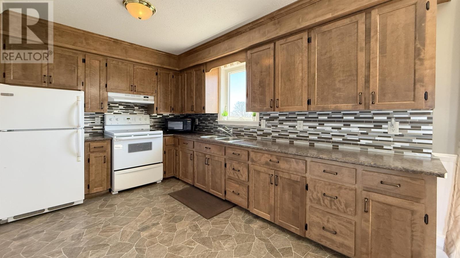 248 Dickie Road, Borden-Carleton, Prince Edward Island  C0B 1X0 - Photo 18 - 202509682
