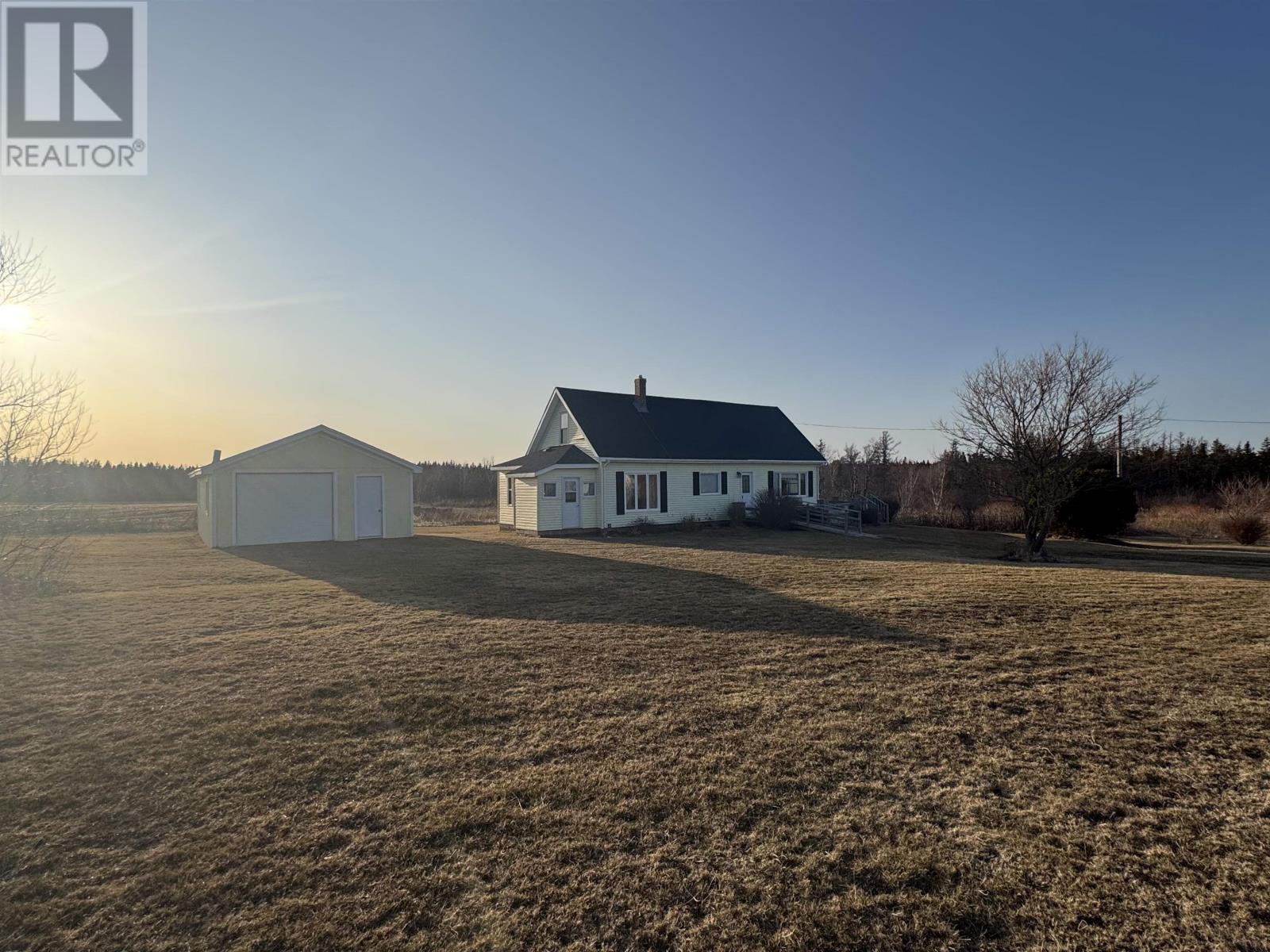 5915 Northside Road, North Lake, Prince Edward Island  C0B 2B0 - Photo 1 - 202509734