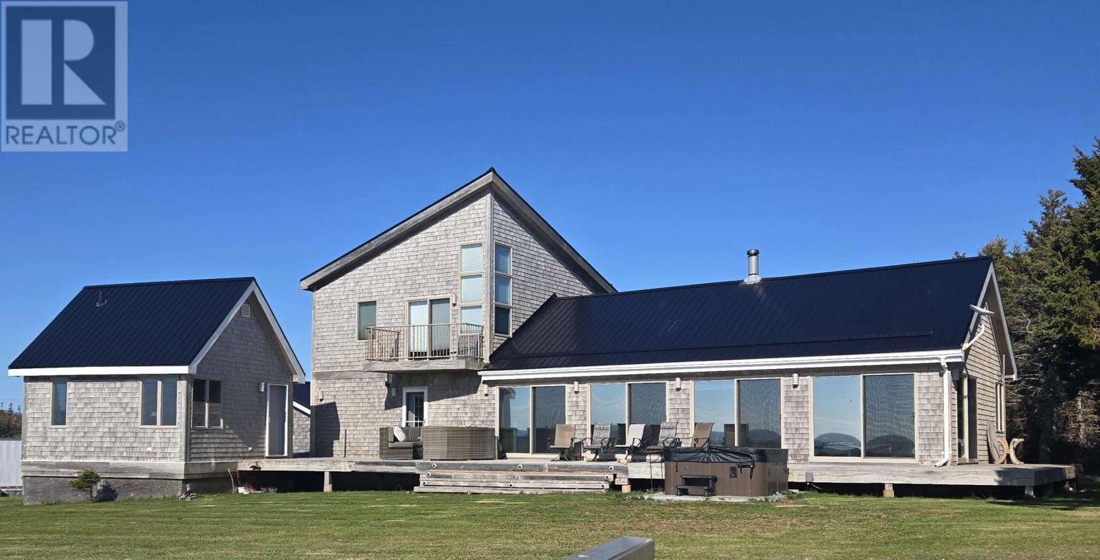335-337 Harbour Road, Launching, Prince Edward Island  C0A 1G0 - Photo 1 - 202509736