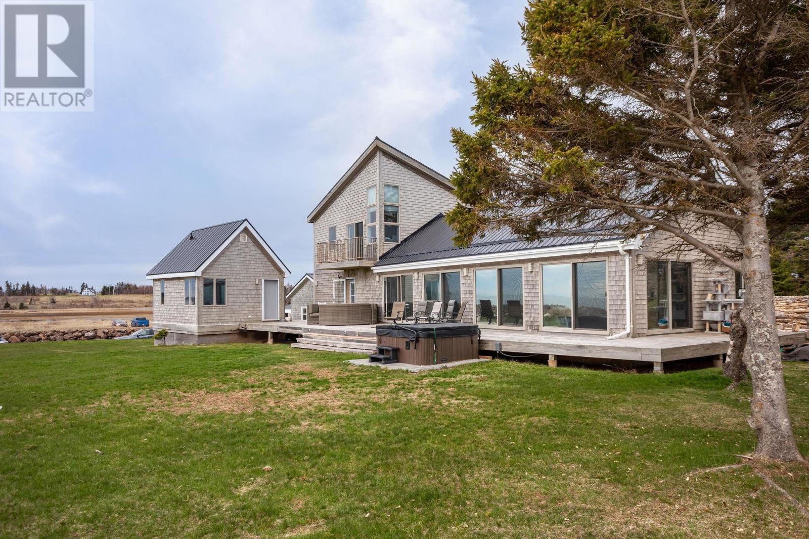 335-337 Harbour Road, Launching, Prince Edward Island  C0A 1G0 - Photo 5 - 202509736