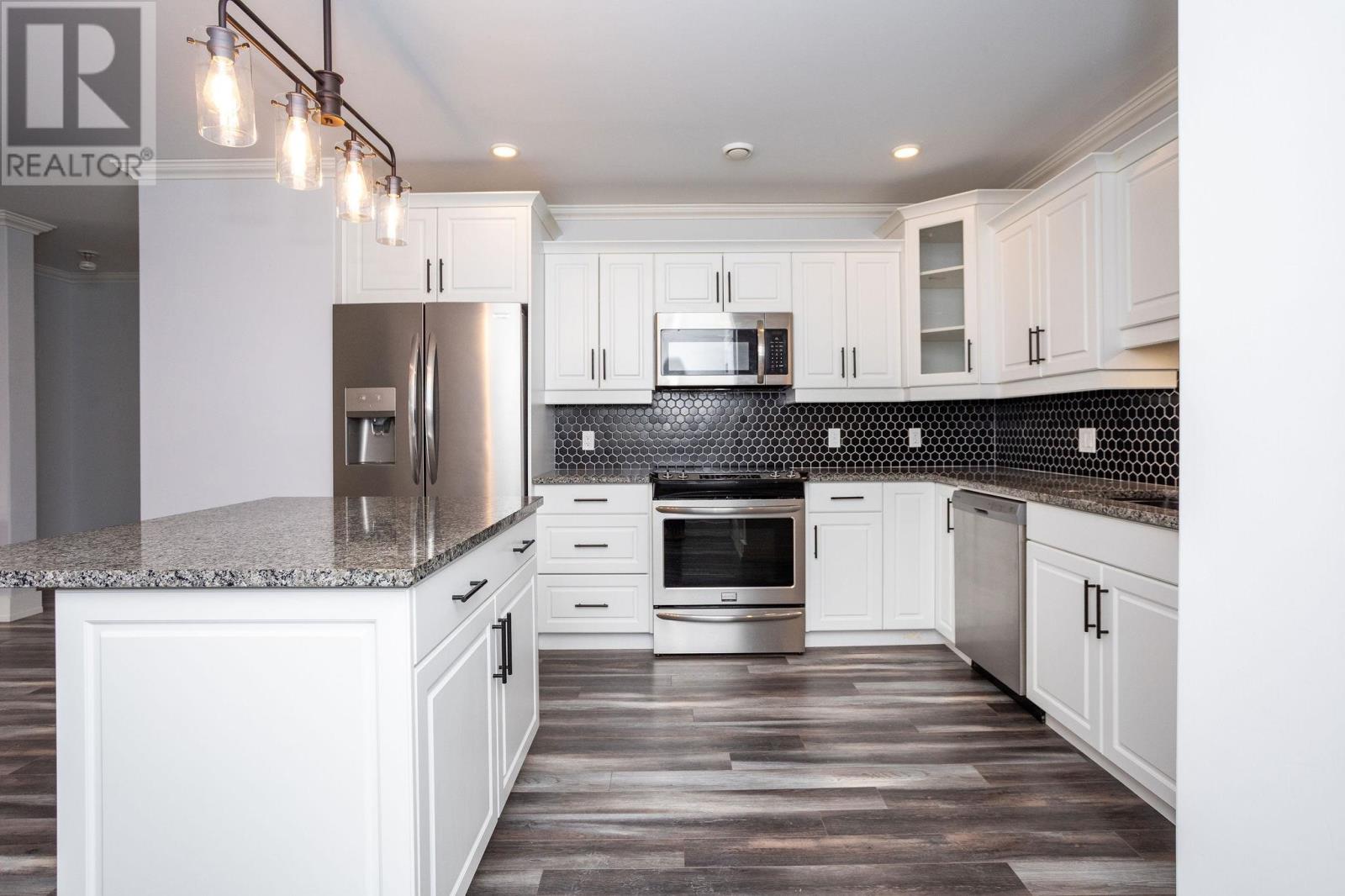 103 208 Shakespeare Drive, Stratford, Prince Edward Island  C1B 4B7 - Photo 13 - 202509781