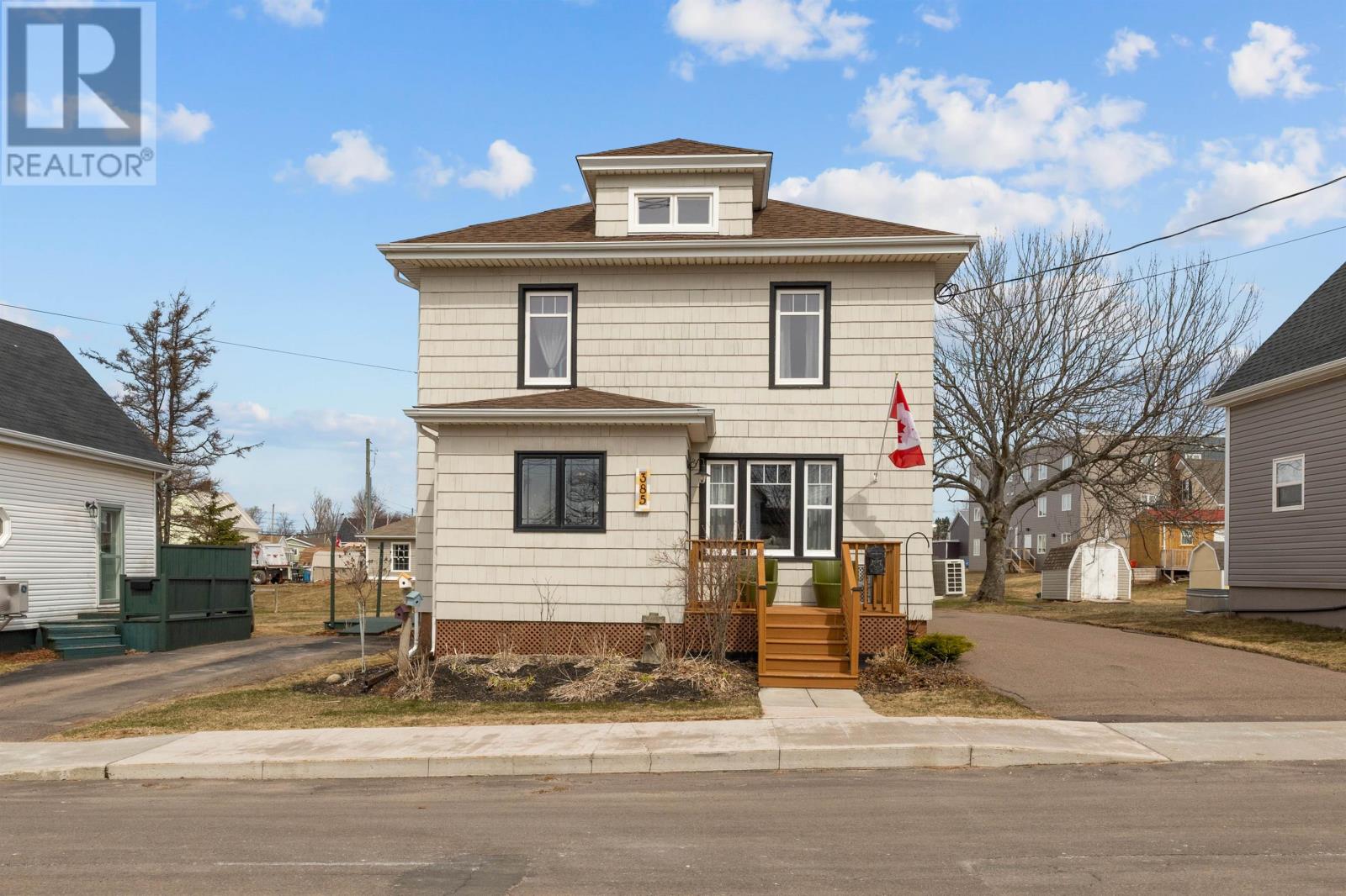 385 North Market Street, Summerside, Prince Edward Island  C1N 1L7 - Photo 2 - 202509890