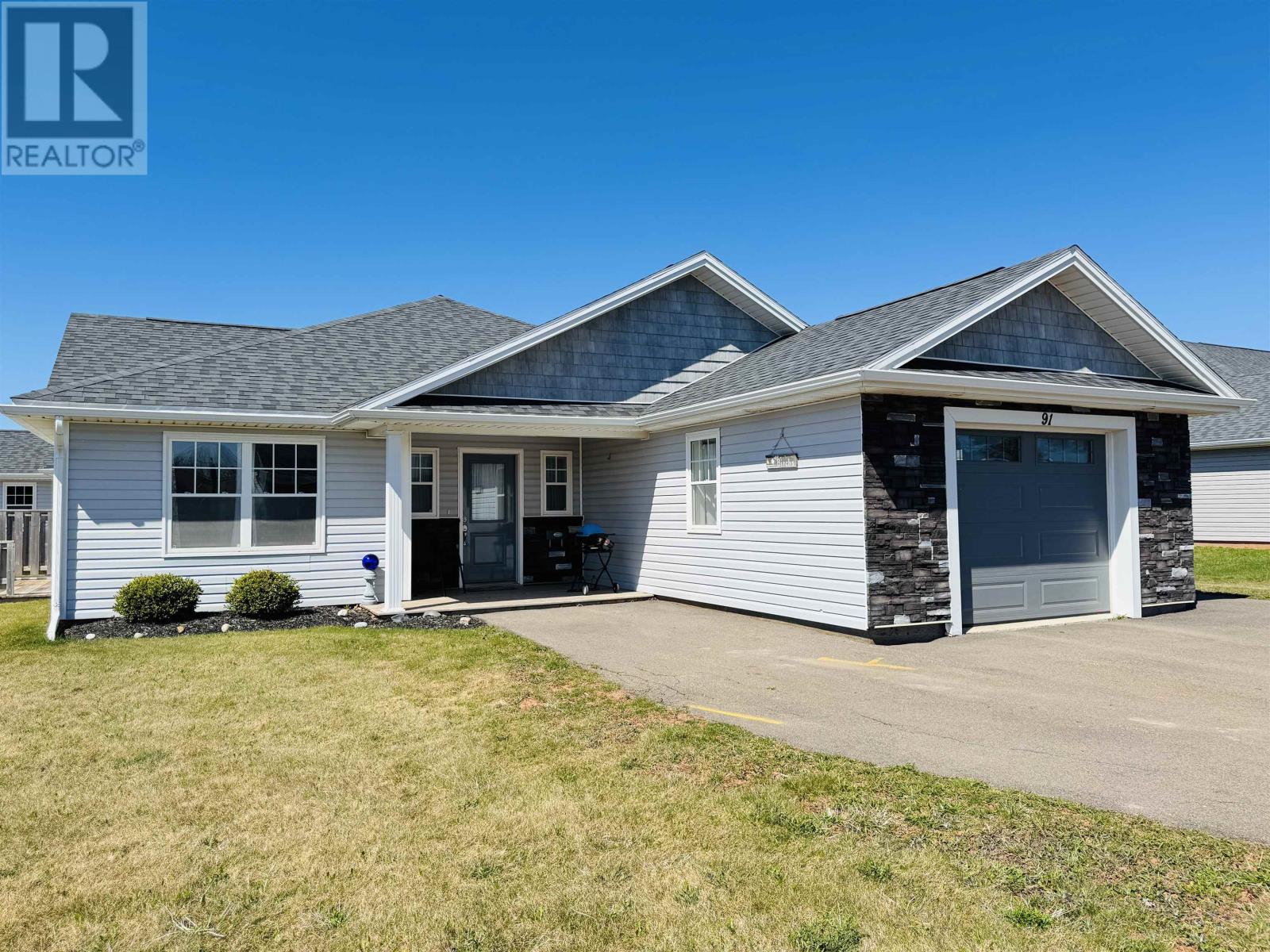 91 St Clair Street, Summerside, Prince Edward Island  C1N 0L1 - Photo 1 - 202510110
