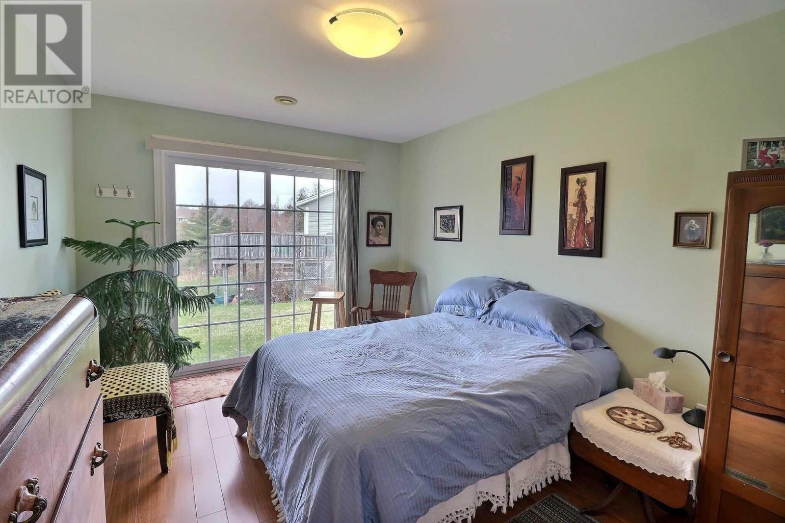 18-20 Parkview Court, Cornwall, Prince Edward Island  C0A 1H8 - Photo 11 - 202510290