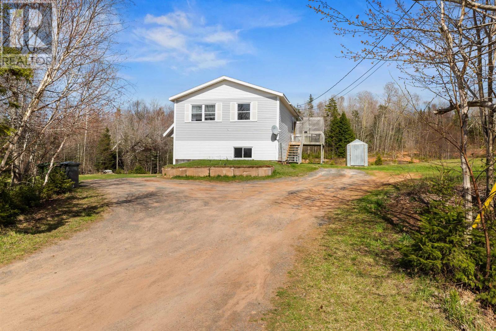 5819-21 Campbell Road, Victoria Cross, Prince Edward Island  C0A 1R0 - Photo 2 - 202510316