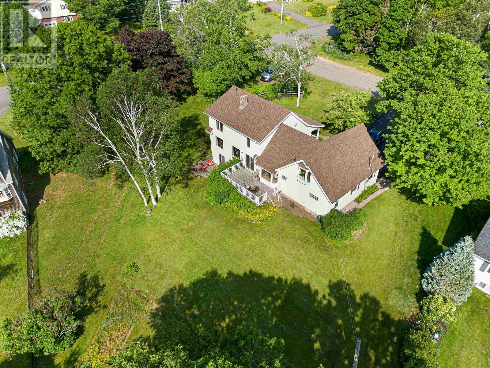 2 Altavista, Charlottetown, Prince Edward Island  V1E 1M9 - Photo 6 - 202510407
