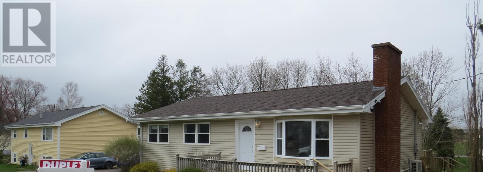 4 Ferndale Drive, Sherwood, Prince Edward Island  C1A 6J3 - Photo 2 - 202510543